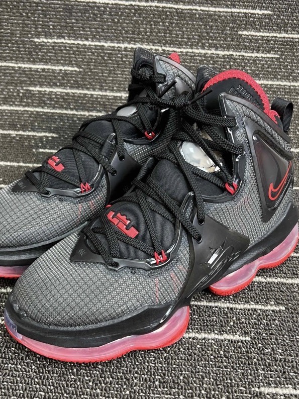 詹姆斯19 实战篮球鞋