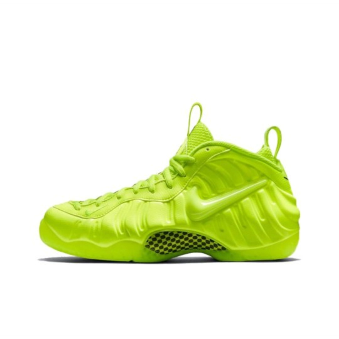 nike喷泡复古篮球鞋荧光绿