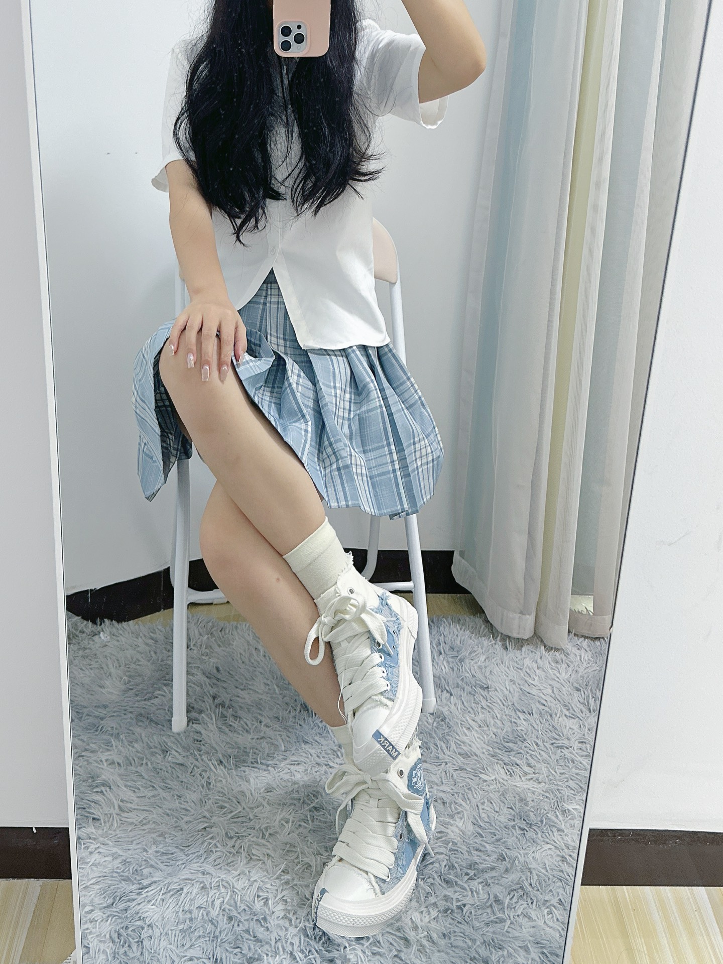 高帮板鞋搭 jk 好适合春夏吖