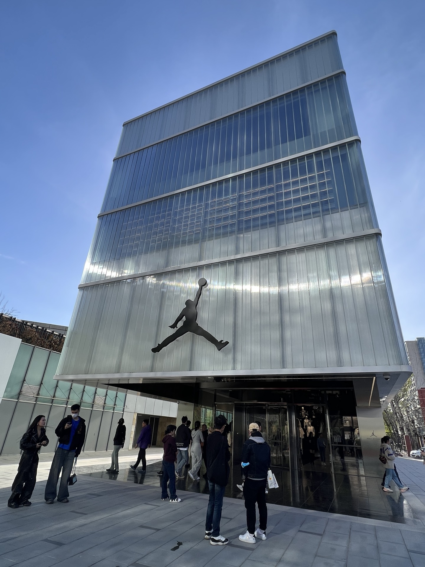 打卡国内首家jordan world of flight旗舰店