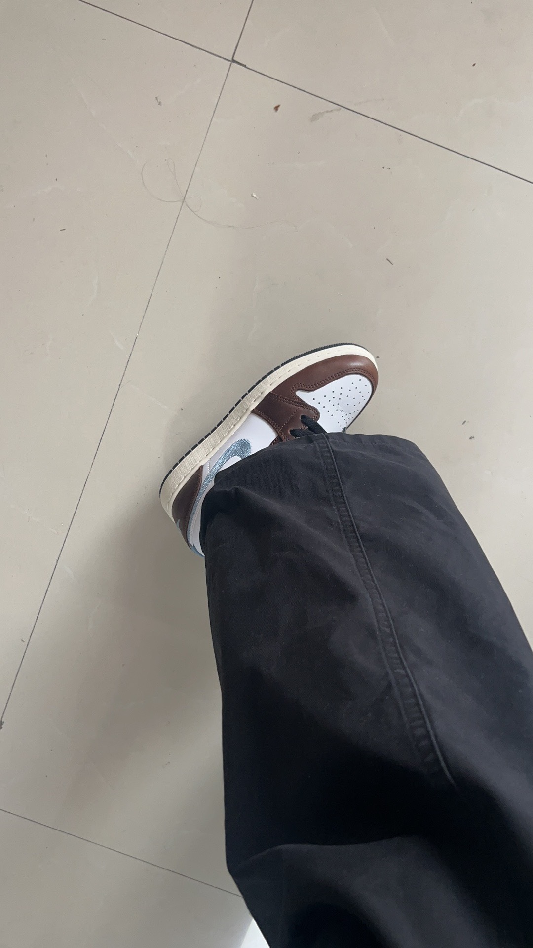 custom review-Jordan Air Jordan 1 Амортизация Устойчивость к истиранию Дышащий Низкий Топ Детские Баскетбольные Кроссовки Белый Умбра