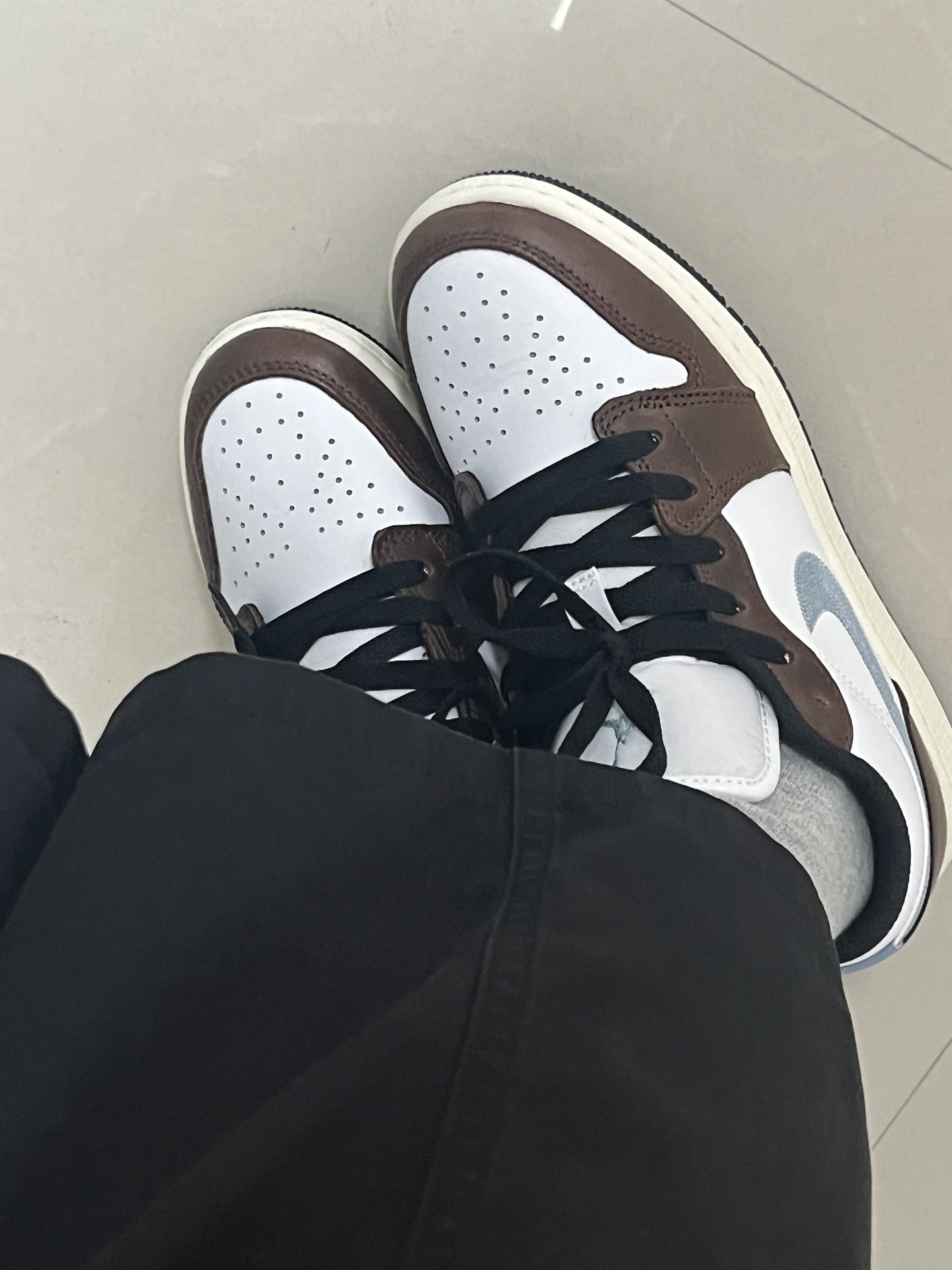 custom review-Jordan Air Jordan 1 Амортизация Устойчивость к истиранию Дышащий Низкий Топ Детские Баскетбольные Кроссовки Белый Умбра
