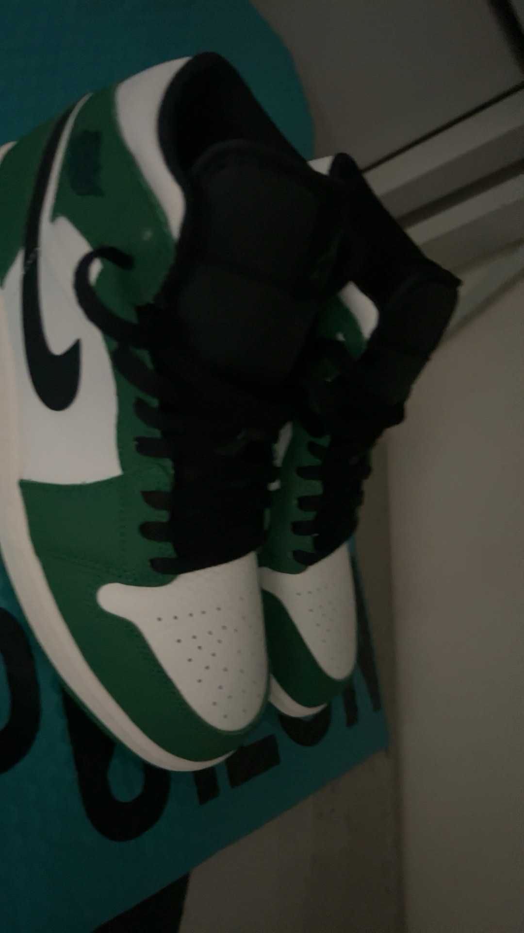 custom review-Jordan Air Jordan 1 MID Устойчивый к истиранию MID Топ Винтажные баскетбольные кроссовки Мужской Белый Зеленый