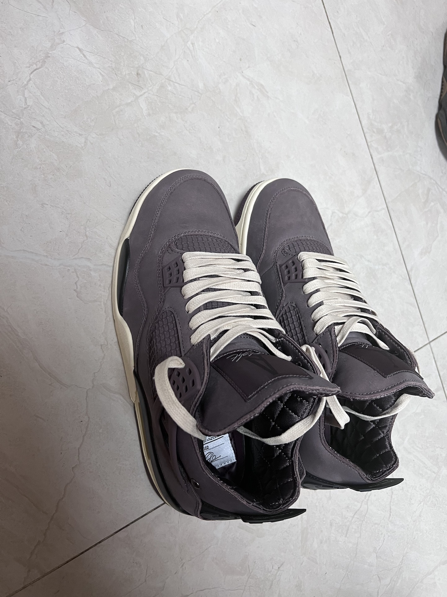 custom review-Air Jordan 4 X A Ma Maneire 'Violet Ore'