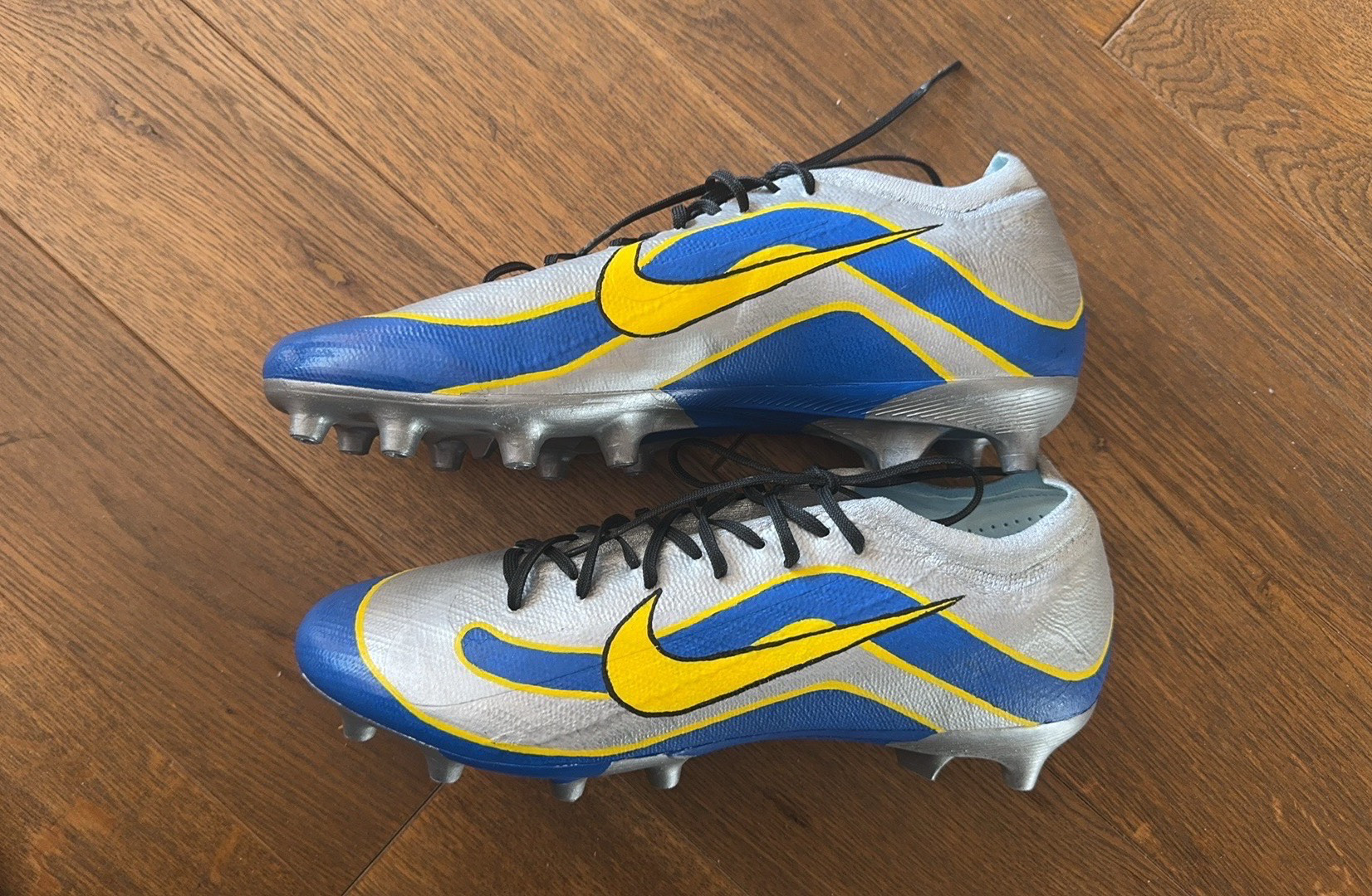 nike水银足球鞋（nike官方网站旗舰店）《水银鞋效果》