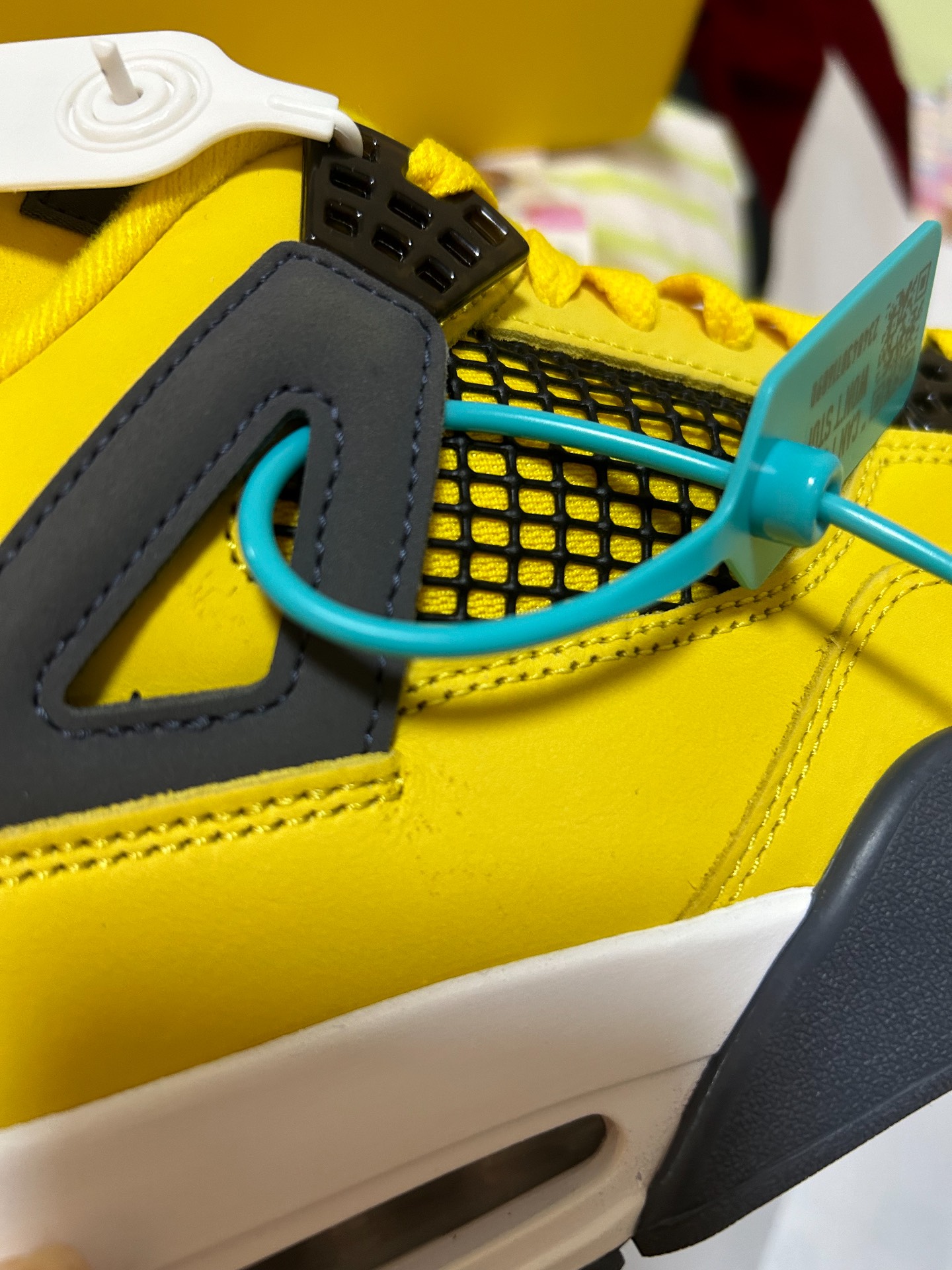 custom review-Jordan Air Jordan 4 Retro 'Tour Yellow' Mid Top Винтажные баскетбольные кроссовки Унисекс Черный Желтый Выпуск 2021 года