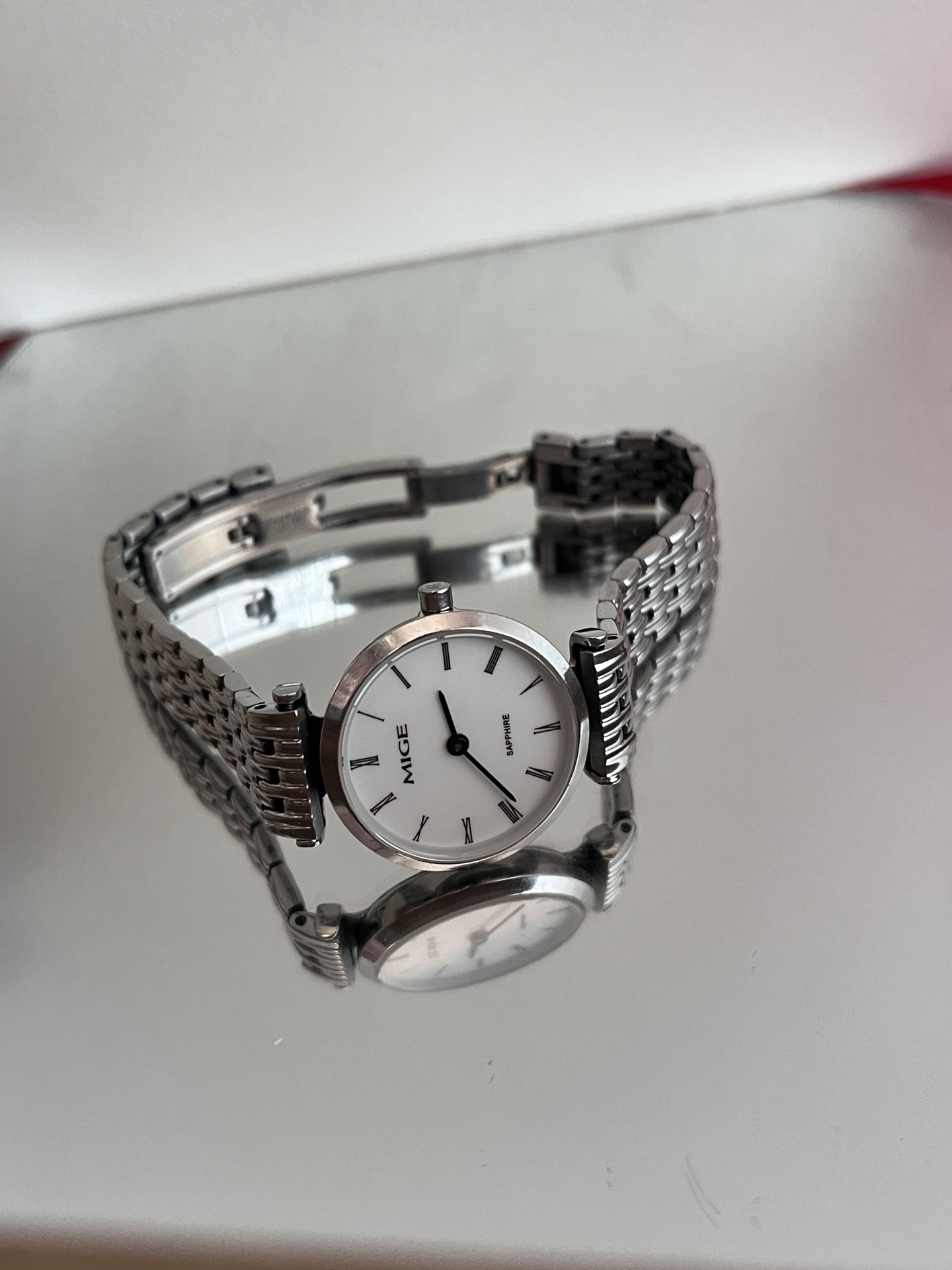 mg3333间玫镶钻皮带情侣表
#手表⌚️ #米格手表