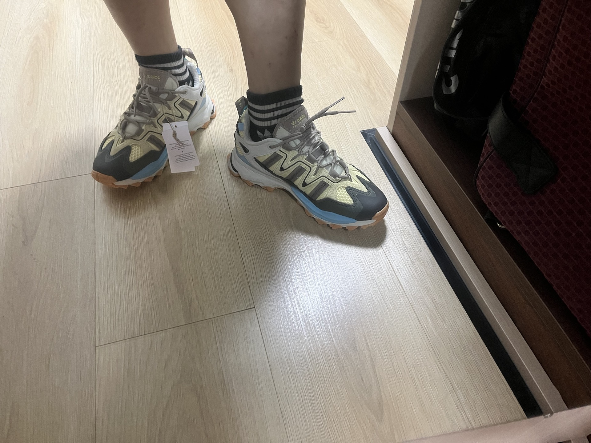custom review-Adidas Originals Hyperturf Slip-resistant Abrasion-resistant Lightweight Low-Top Streetwear Unisex Yellow Blue Adidas Originals Hyperturf Противоскользящий Устойчивый к истиранию Легкий Низкий Топ Уличная Обувь Унисекс Желтый Синий