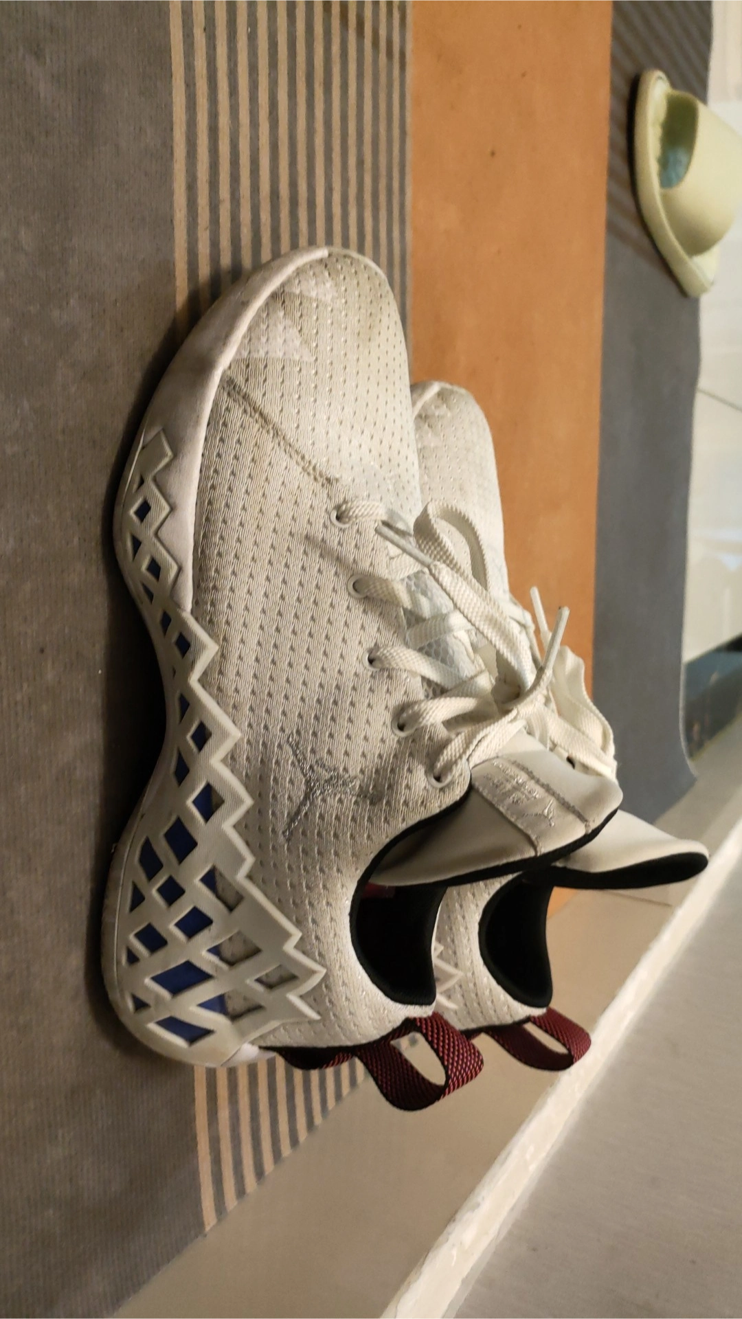custom review-Jordan Jumpman Diamond Low Pf White Mismatch