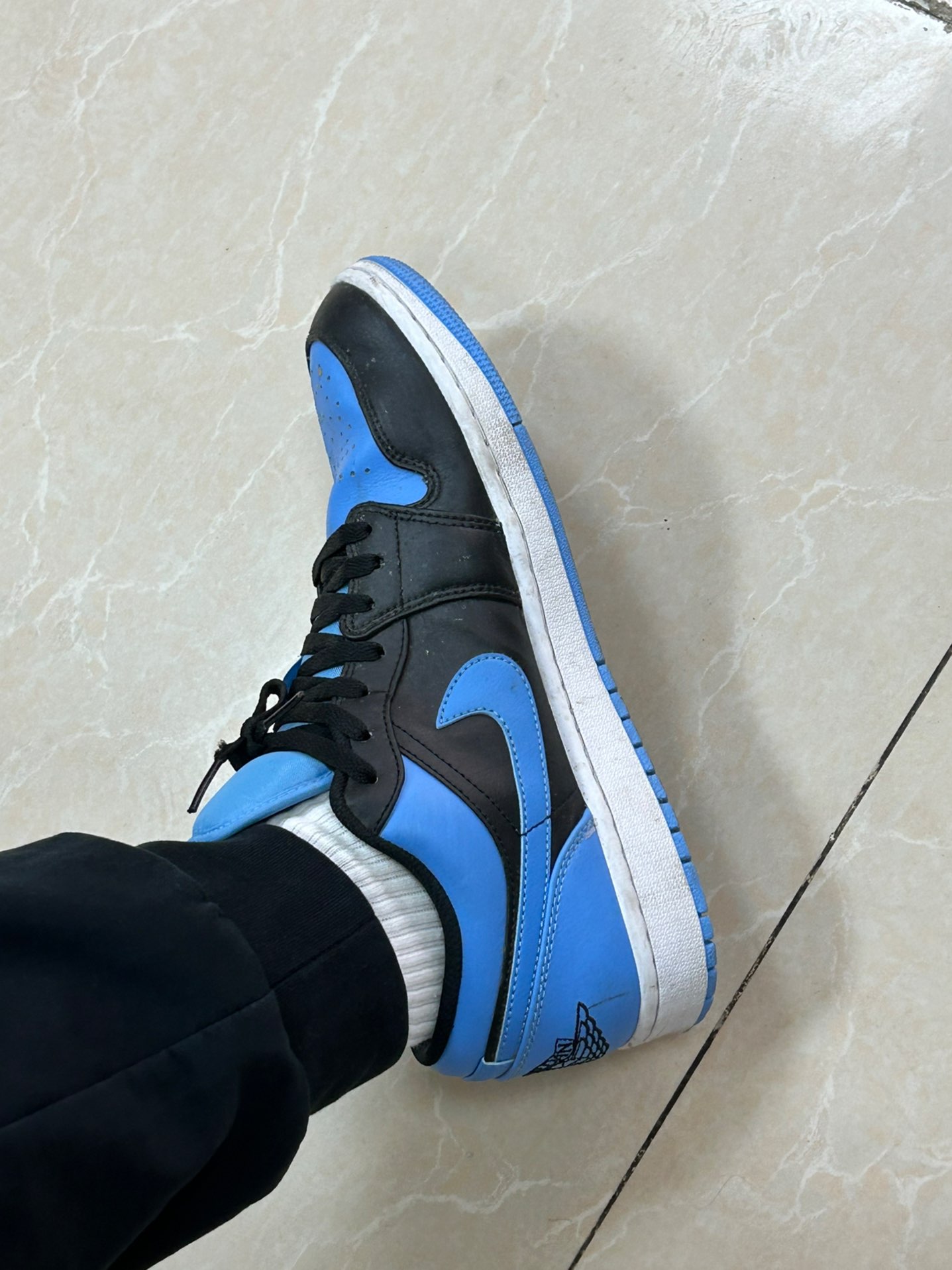 custom review-Jordan Air Jordan 1 Low 'Университетский синий' Низкий топ Винтажные баскетбольные кроссовки Мужской Черный Синий