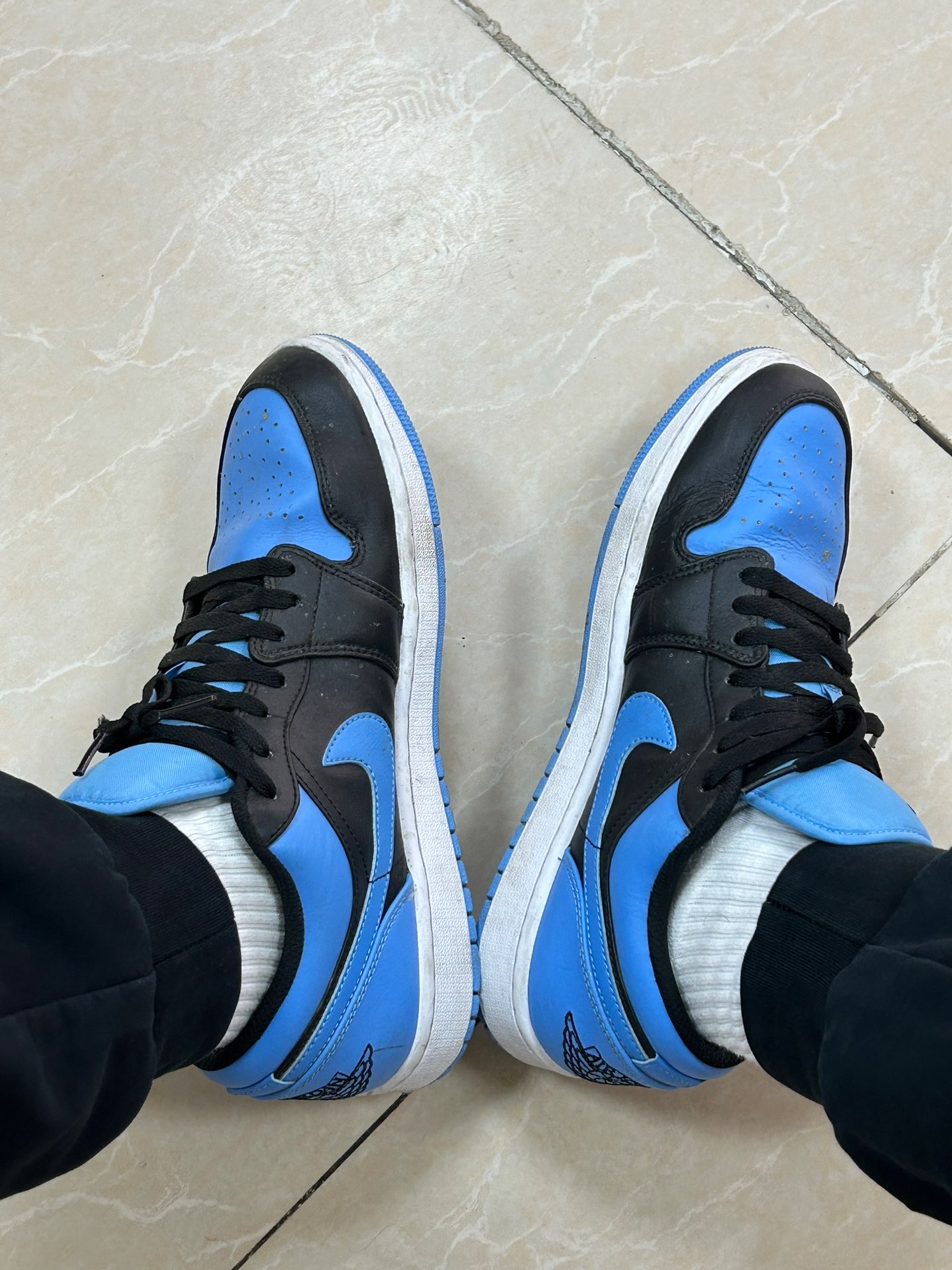 custom review-Jordan Air Jordan 1 Low 'Университетский синий' Низкий топ Винтажные баскетбольные кроссовки Мужской Черный Синий