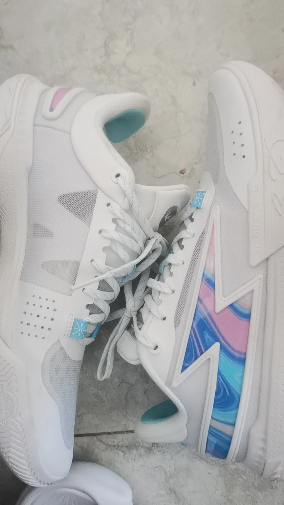 custom review-LINING Li  Ning Wade Flash Raz Fuego