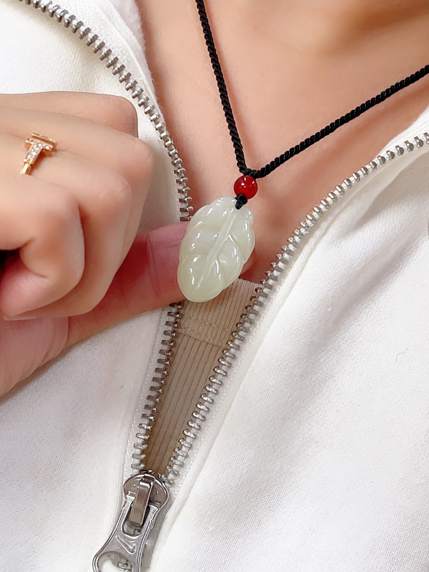 🍃和田玉树叶吊坠