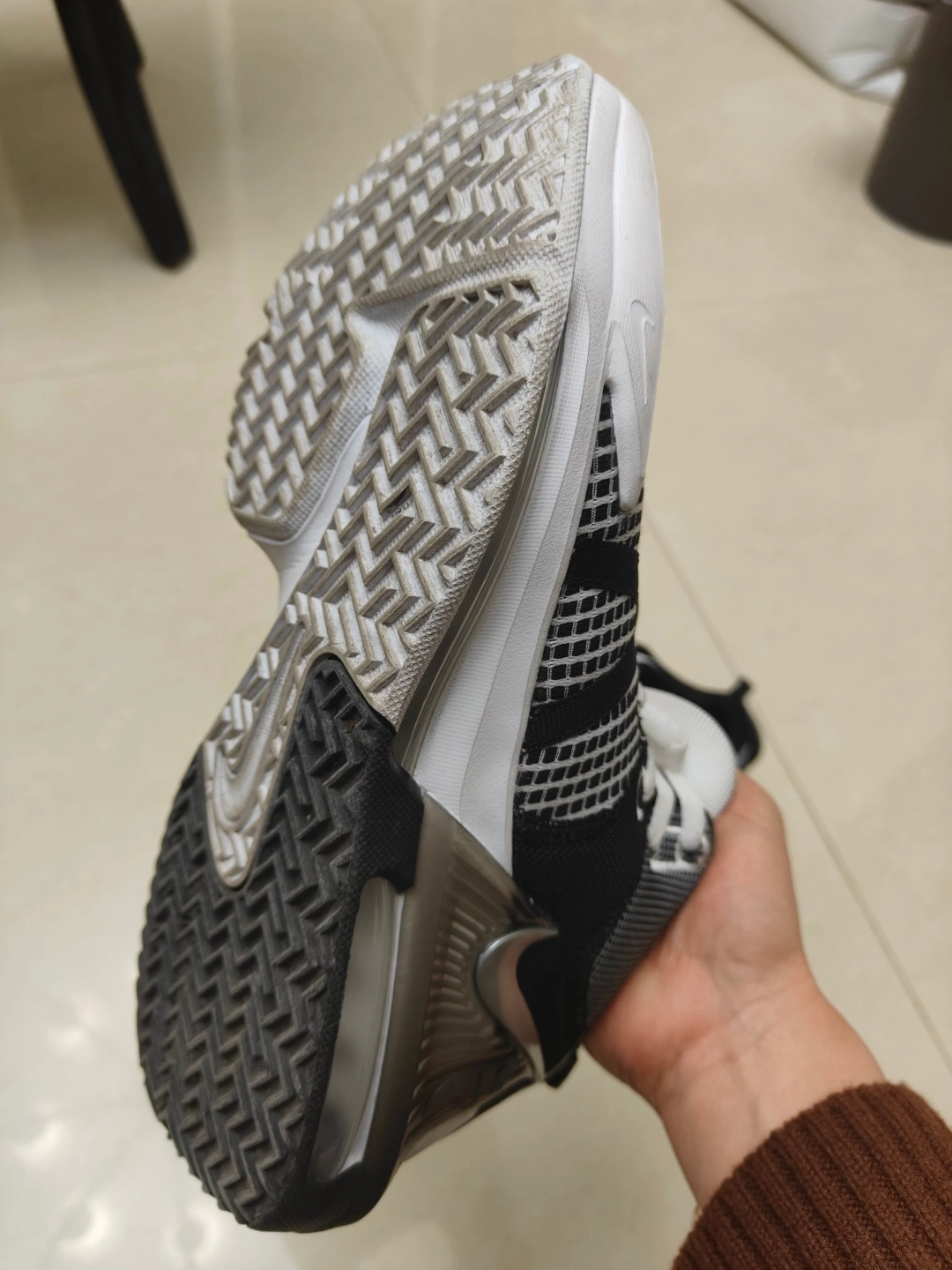 custom review-Nike LeBron Witness 7 EP 'White Black'