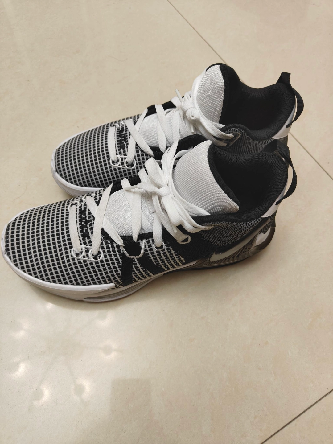 custom review-Nike LeBron Witness 7 EP 'White Black'