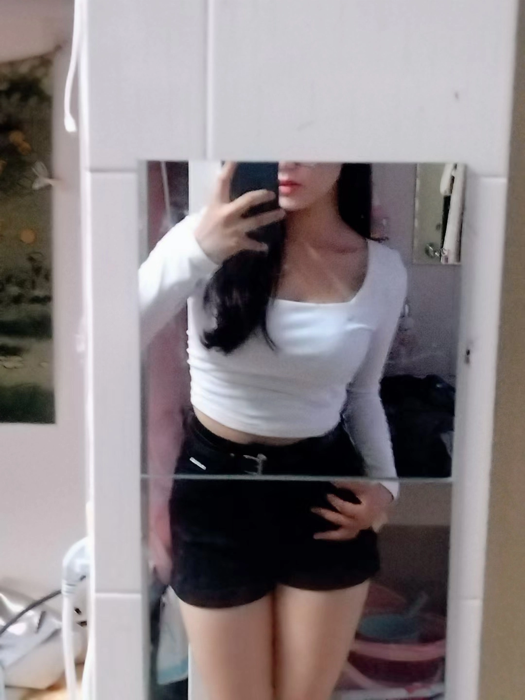 一眼心动的短裤 #宿舍对镜自拍day
