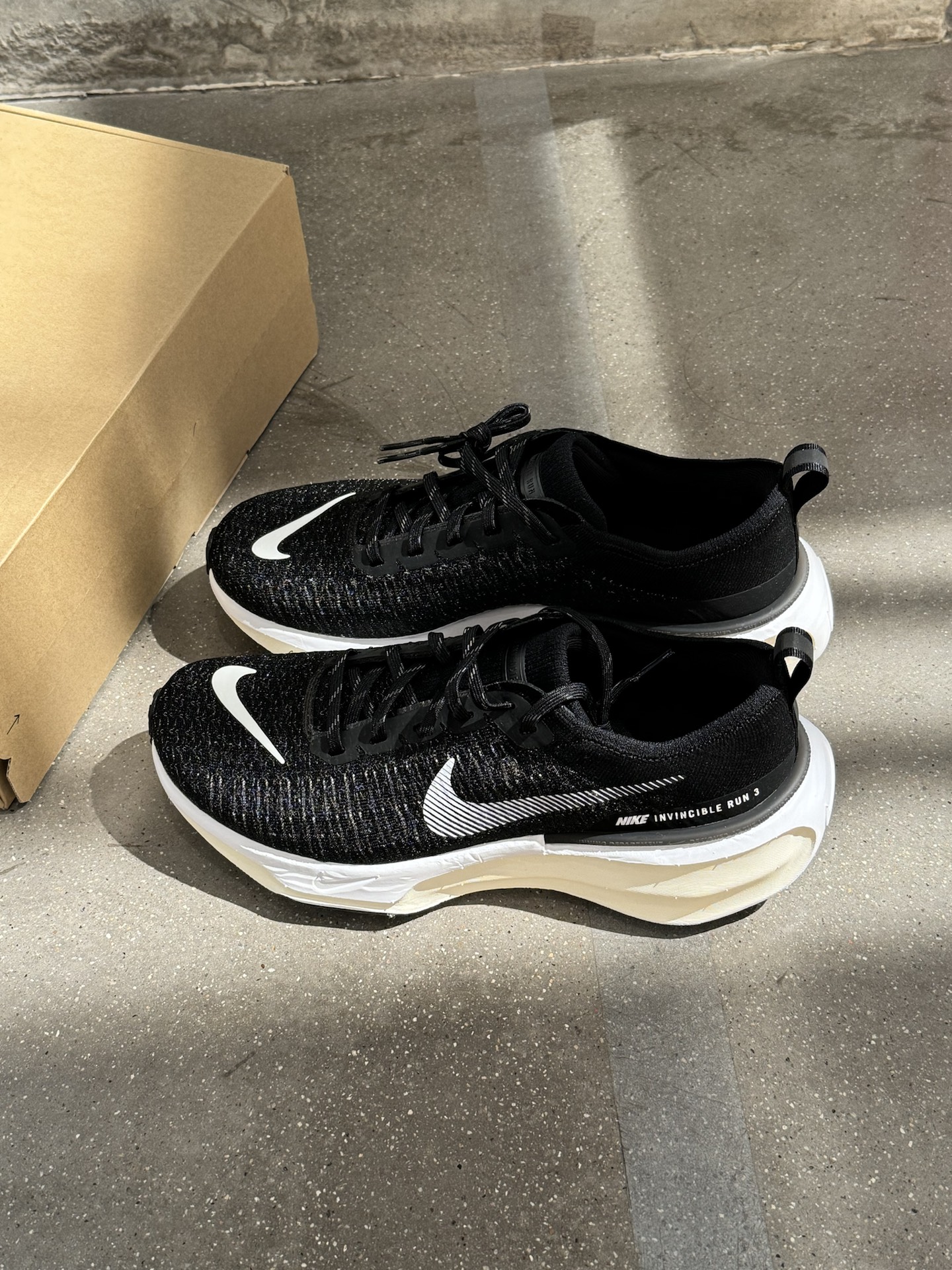 nike zoomx气垫跑步鞋