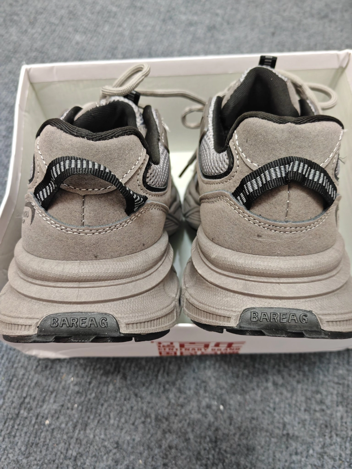 炭灰反光条好酷!是我一直在找的老爹鞋i