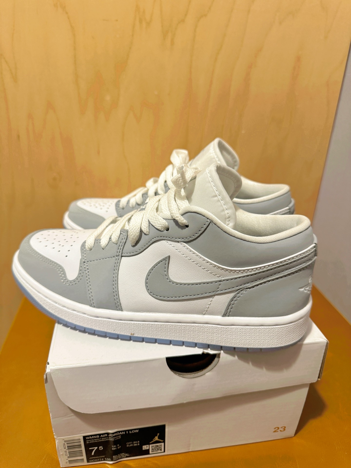 nike aj1 俗称小迪奥