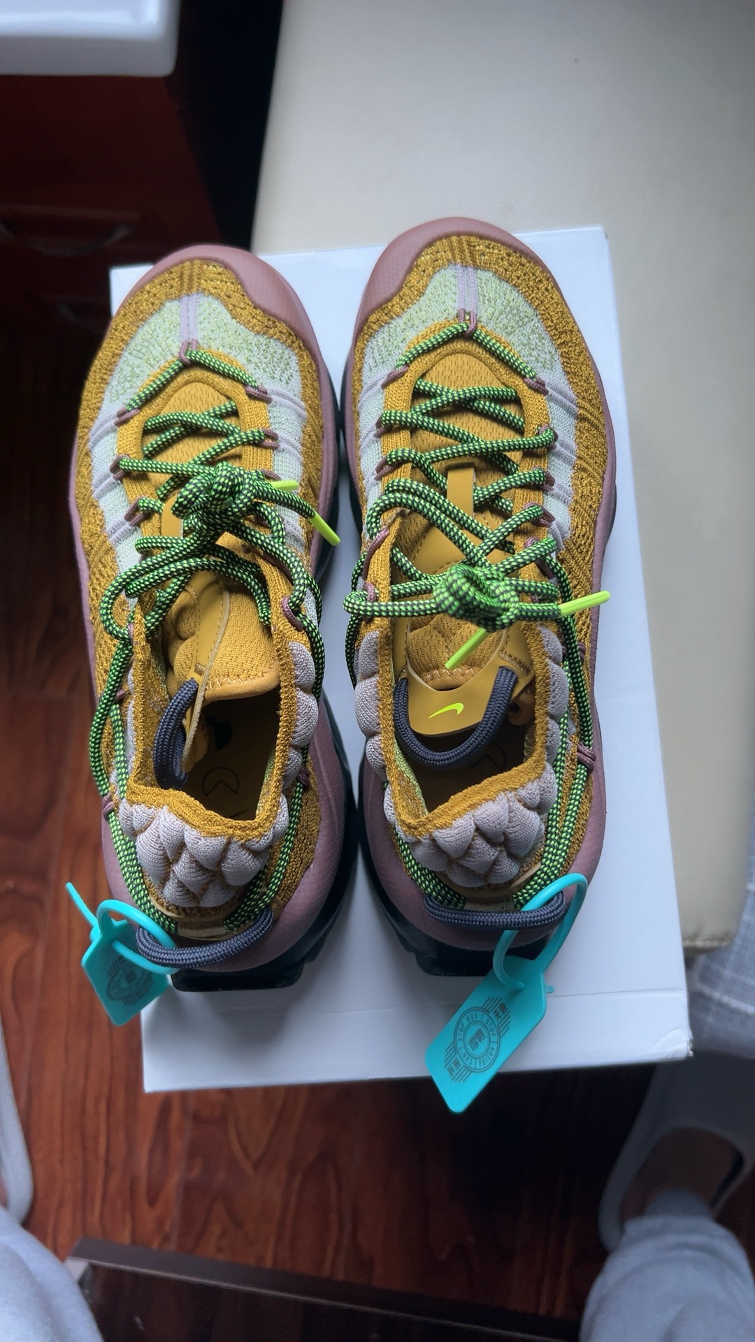 custom review-Nike Air Max Flyknit Venture Устойчивый к истиранию Низкий Топ Повседневные Беговые кроссовки Женские Желто-розовые