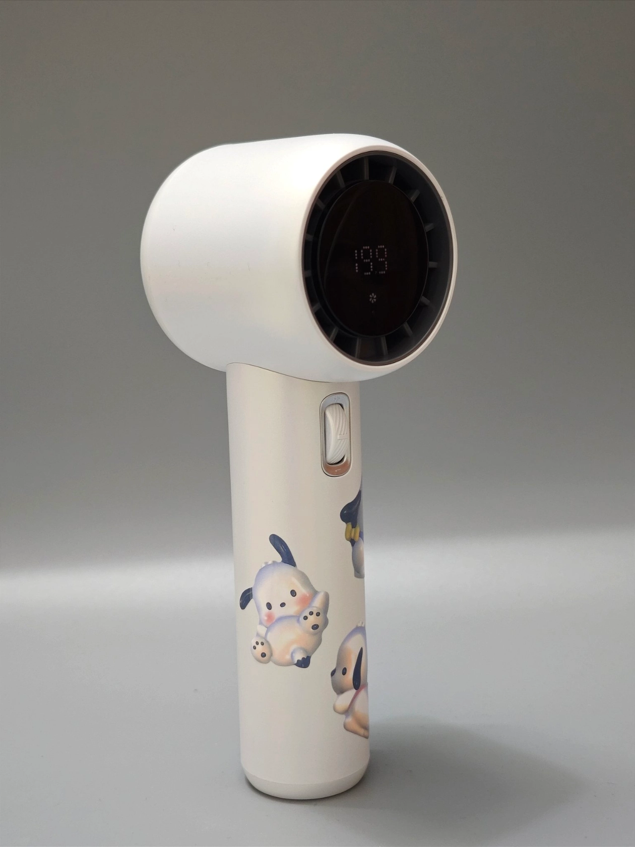 我以为这是一个迷你吹风机!