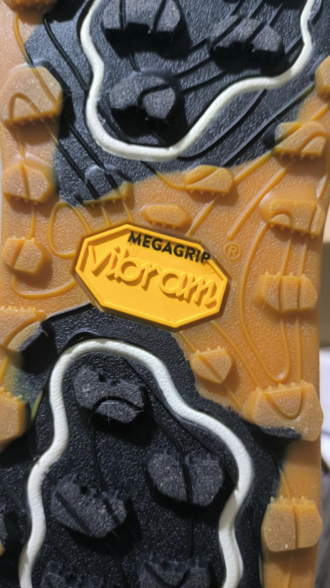 custom review-New Balance Hierro v7 Дышащие Низкие Кроссовки для Беговых Пути Мужские Коричнево-Желтые