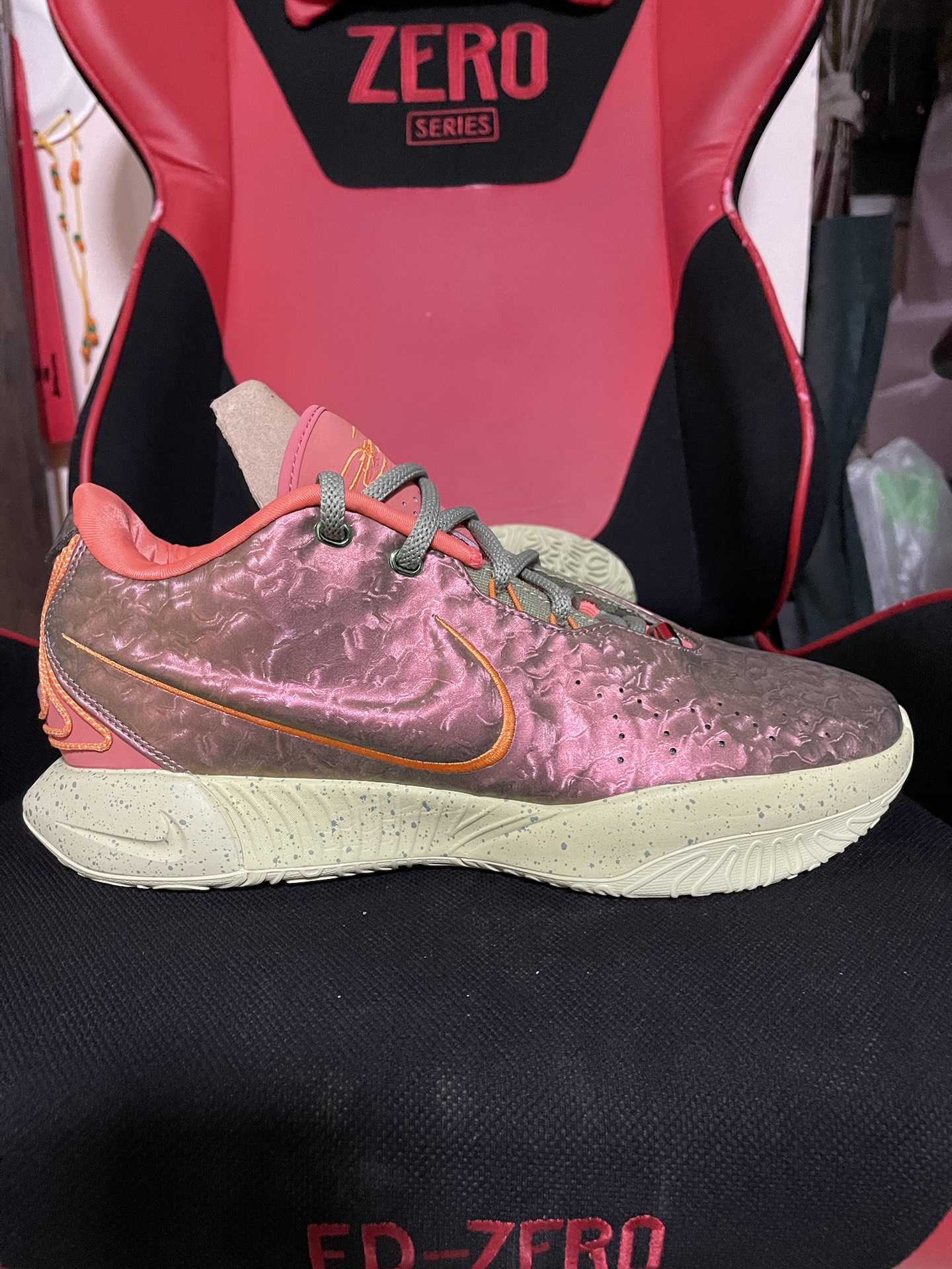 custom review-Nike Lebron 21 Low Топ Баскетбольные кроссовки Мужской Красный Желтый Азиатская версия