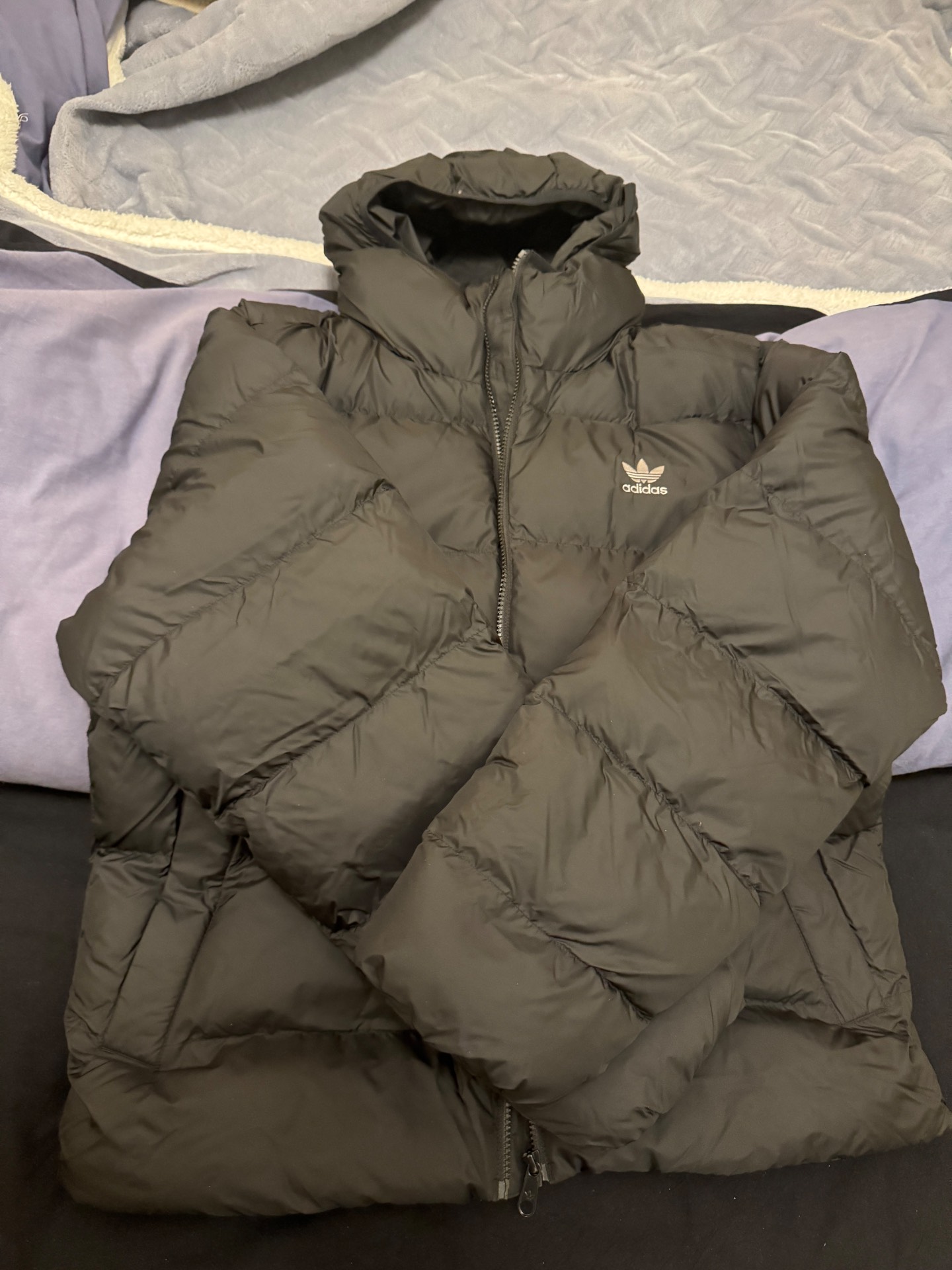 custom review-Adidas Originals Puffer Tonal С капюшоном Пуховая куртка Пуховая куртка Мужской Черный