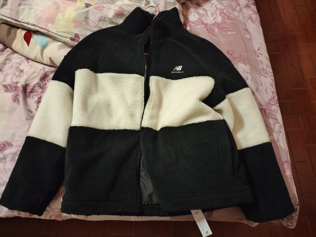 custom review-New Balance совместная брендированная куртка унисекс разноцветная