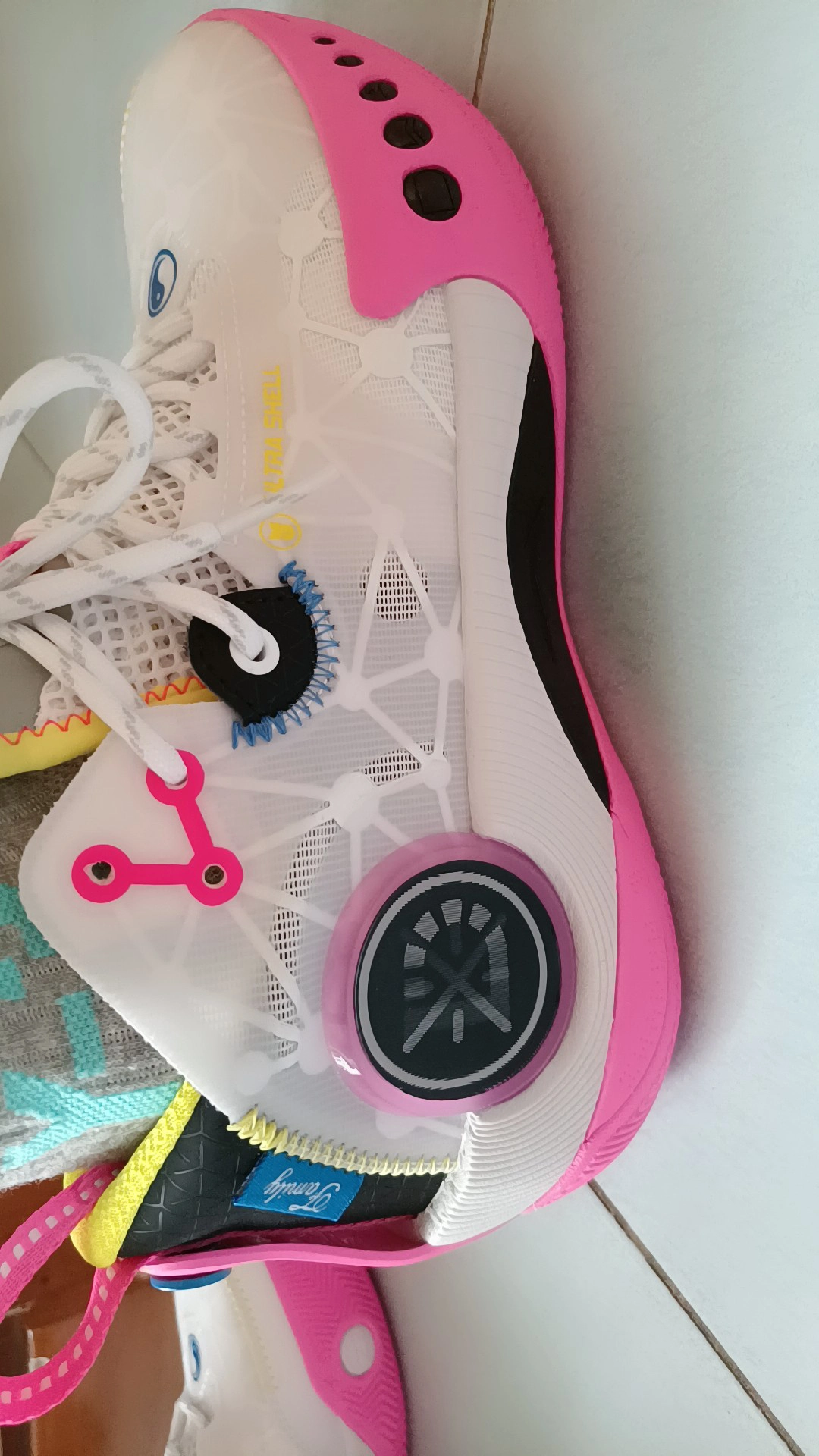 custom review-Подкладка WADE SHADOW 3 Амортизация и Дышащий Низкий Топ Баскетбольные Кроссовки Мужские Белый Розовый