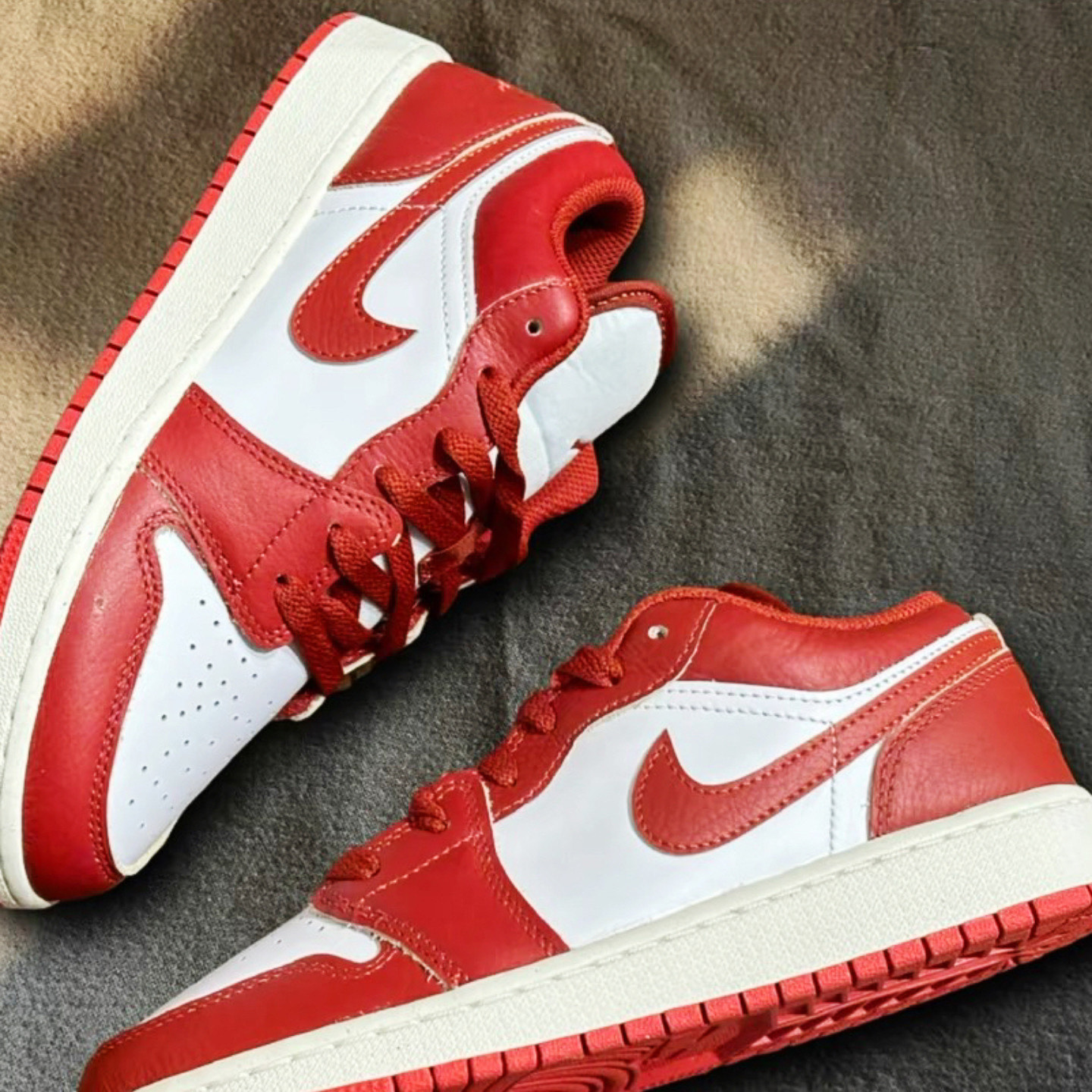 好喜庆的红色,有人穿aj结婚的吗?