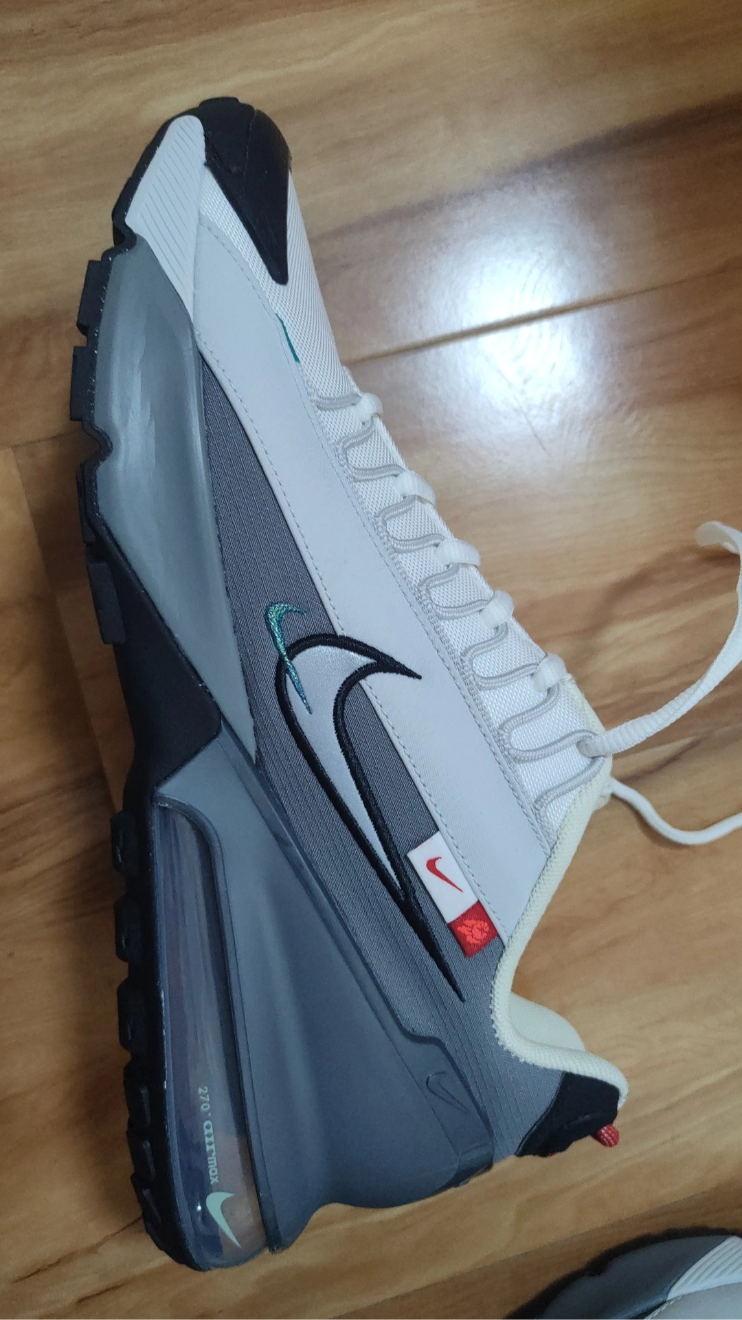 custom review-Nike Air Max Pulse Summit White Metallic Silver