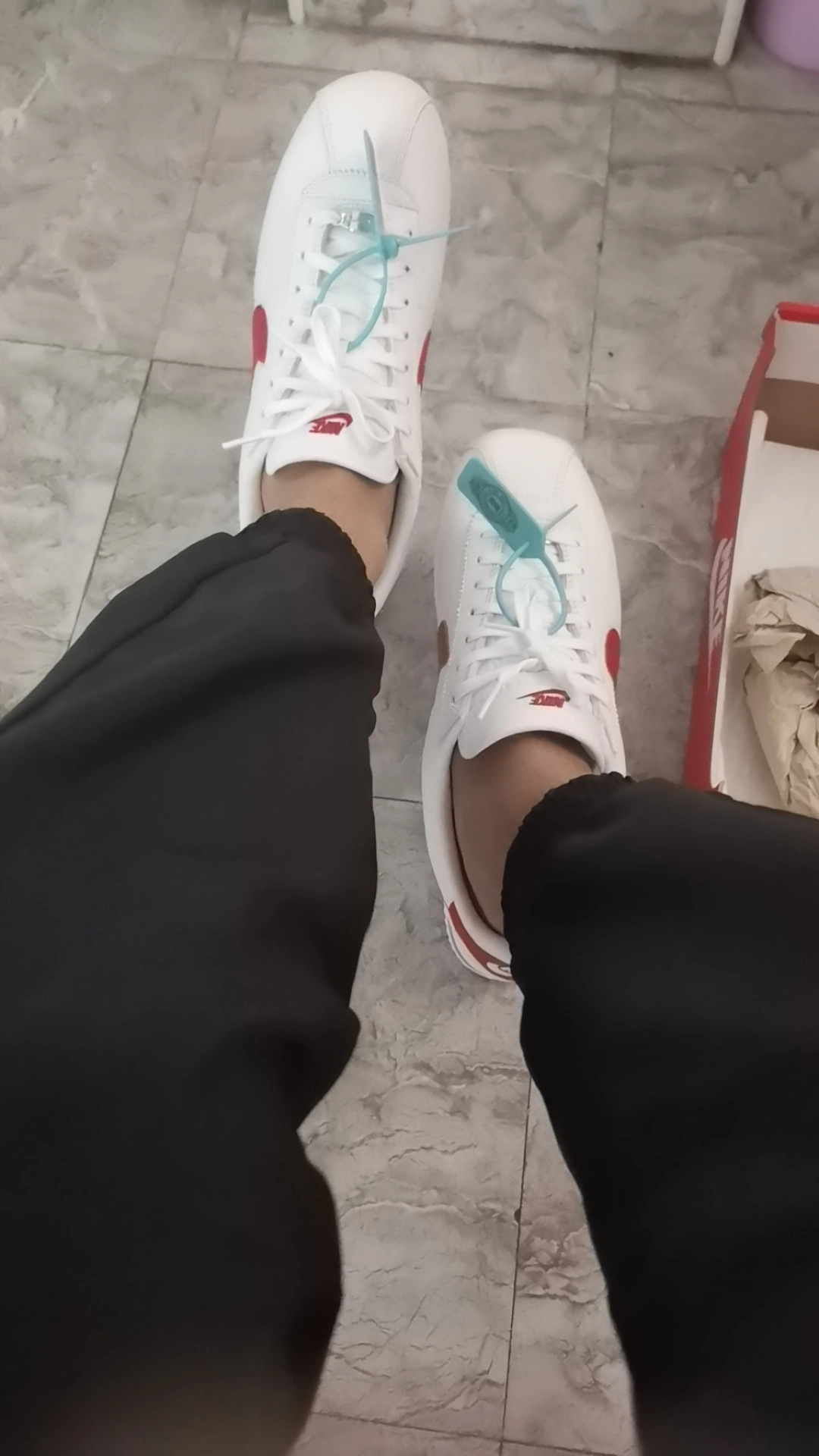 custom review-Nike Cortez Slip-Resistant Низкий Топ Повседневный Городской Коммутирование Беговые кроссовки Унисекс Белый Красный