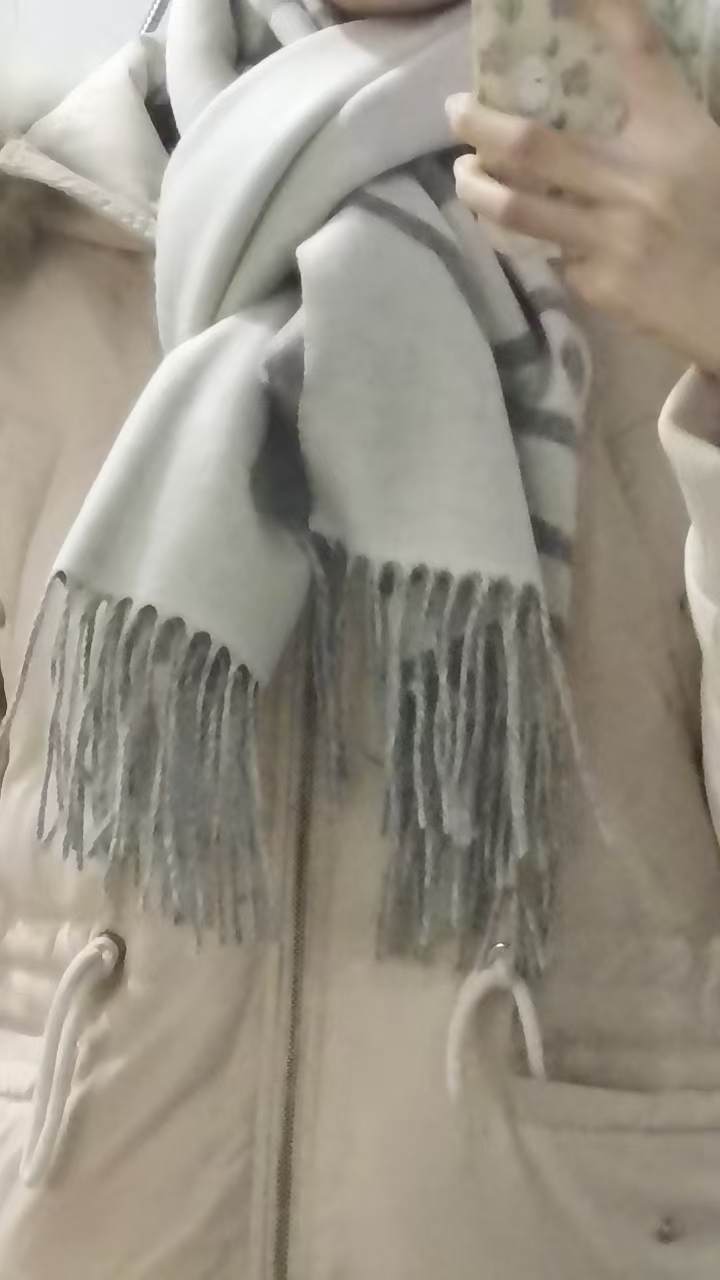 custom review-Вязаные шарфы Vivienne Westwood женские серо-белые