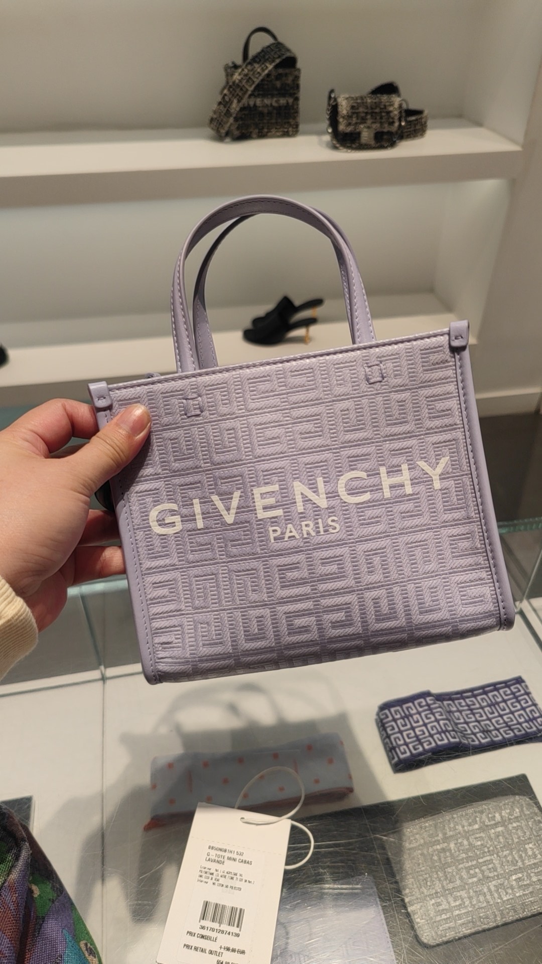 紫色包包真的很奈斯 #纪梵希斜挎包 #givenchy