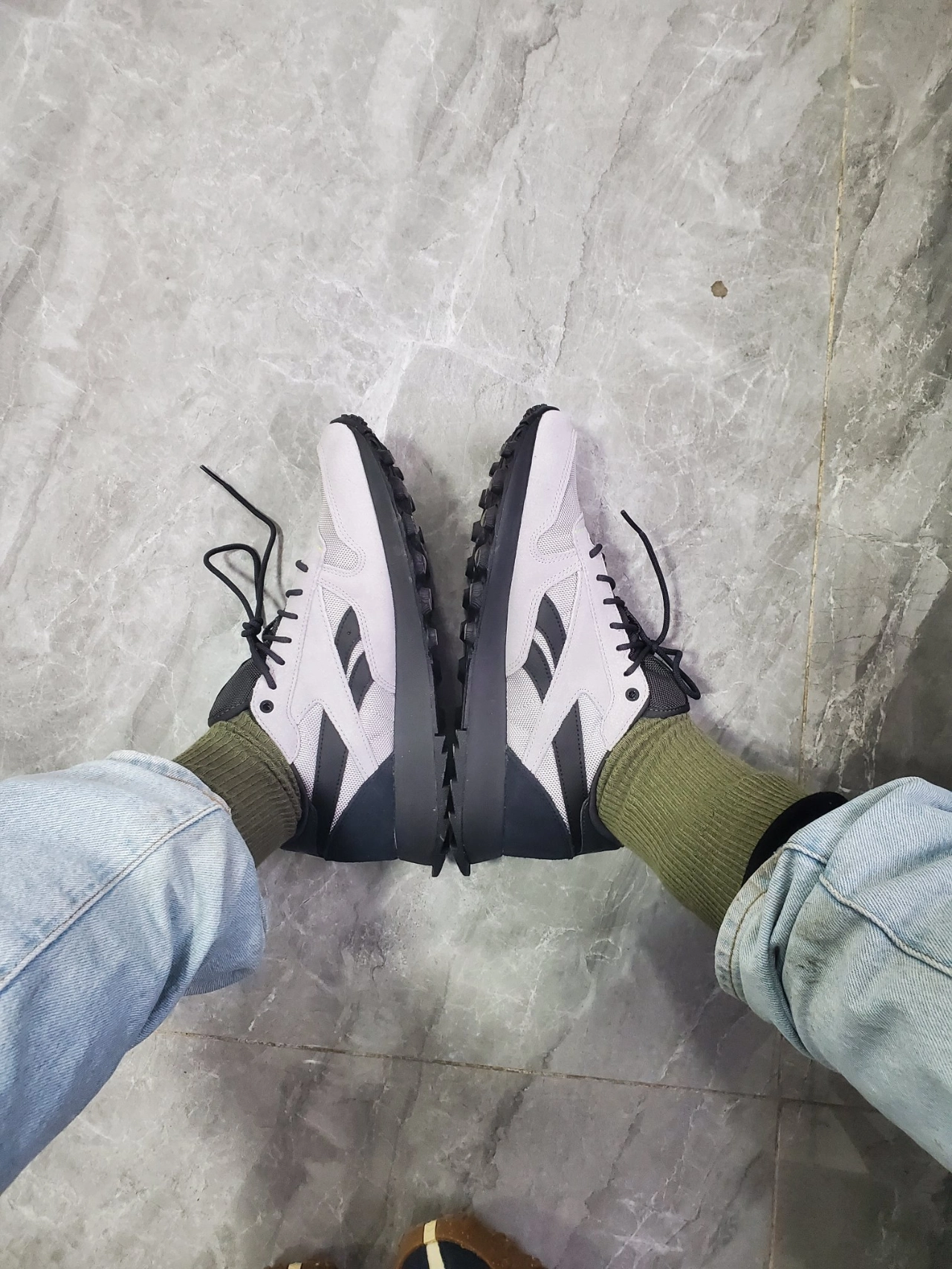 custom review-Reebok совместный низкий топ беговые кроссовки унисекс серый черный