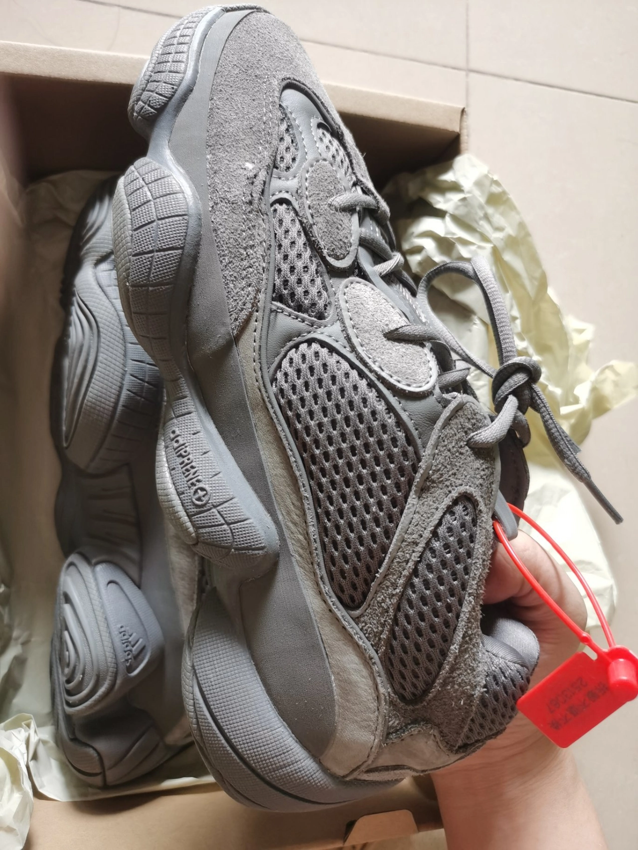 这么经典的水泥灰椰子500,到底是谁在穿啊!