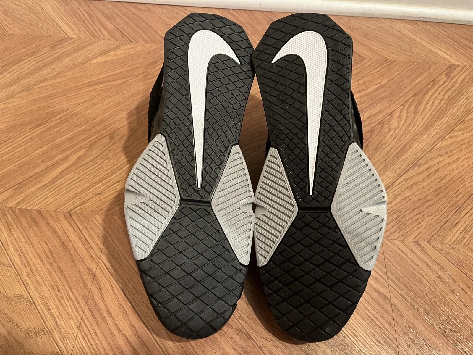 custom review-Nike Savaleos Удобные низкие кроссовки для тренировок унисекс черно-белые