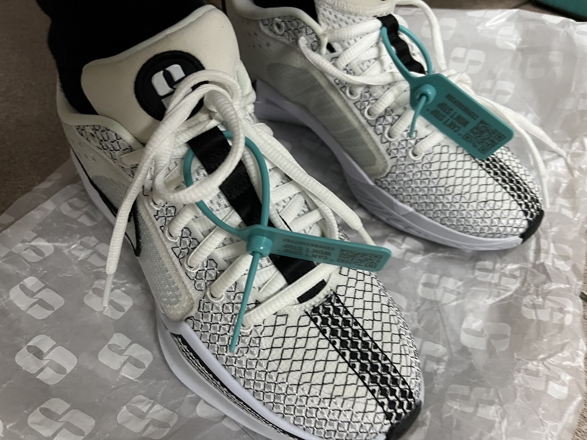 custom review-Nike Sabrina 1 'Магнитный' Низкие Баскетбольные Кроссовки Женские Белые Черные Азиатская Версия