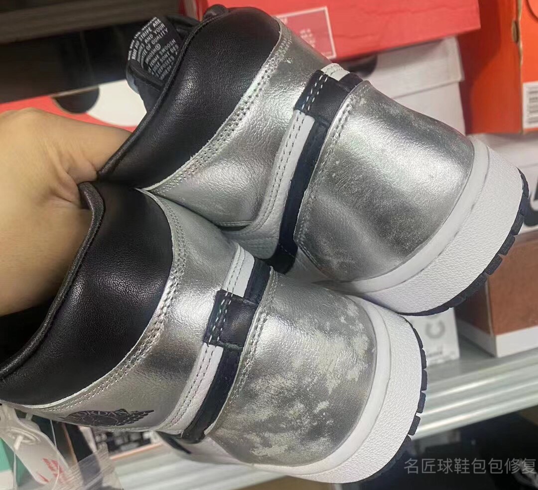 aj1黑银掉漆图片