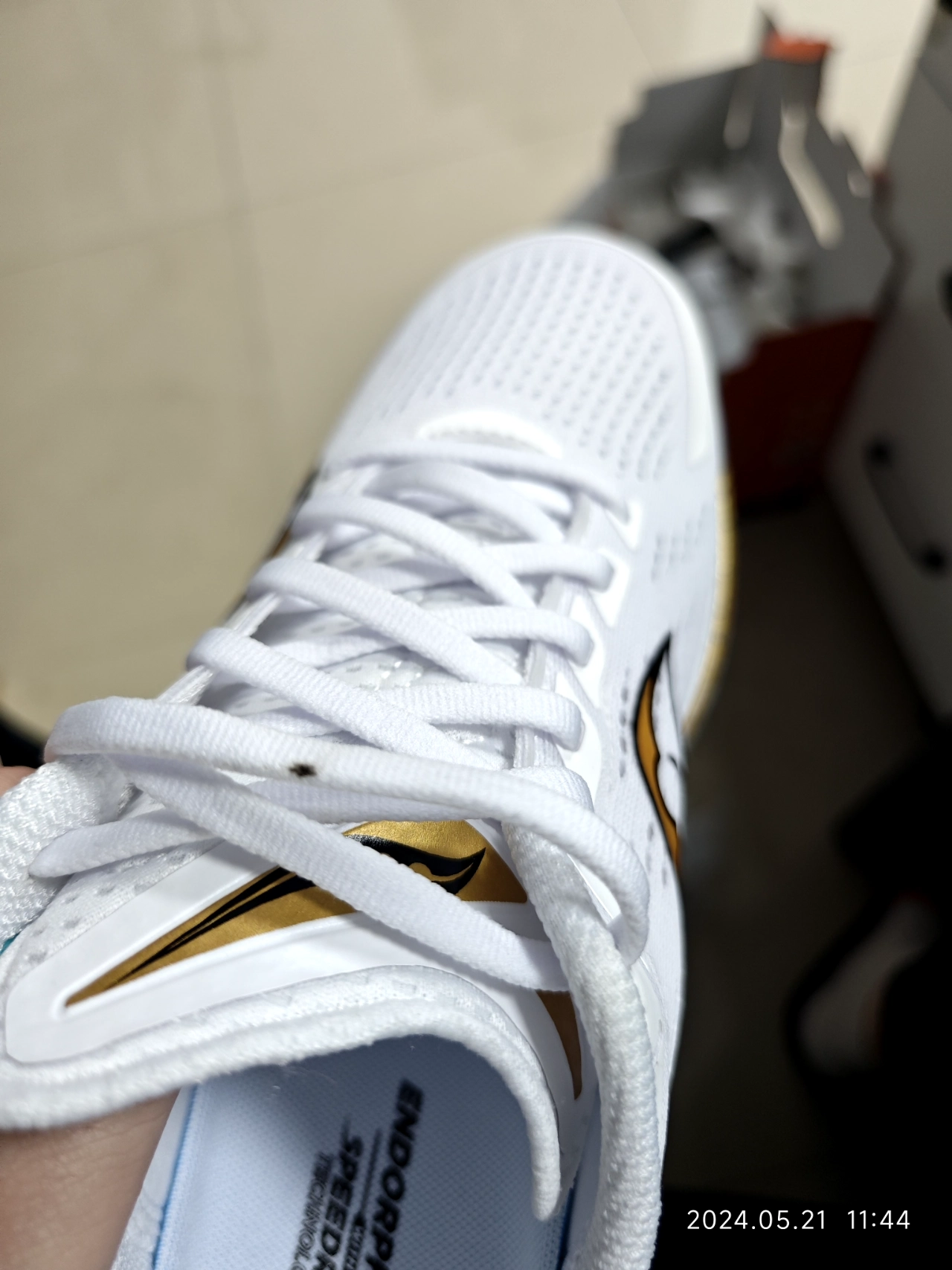 custom review-Saucony Endorphin Speed 3 Амортизация Низкий Топ Карбоновая Плита Беговые Кроссовки Мужские Белый Золото