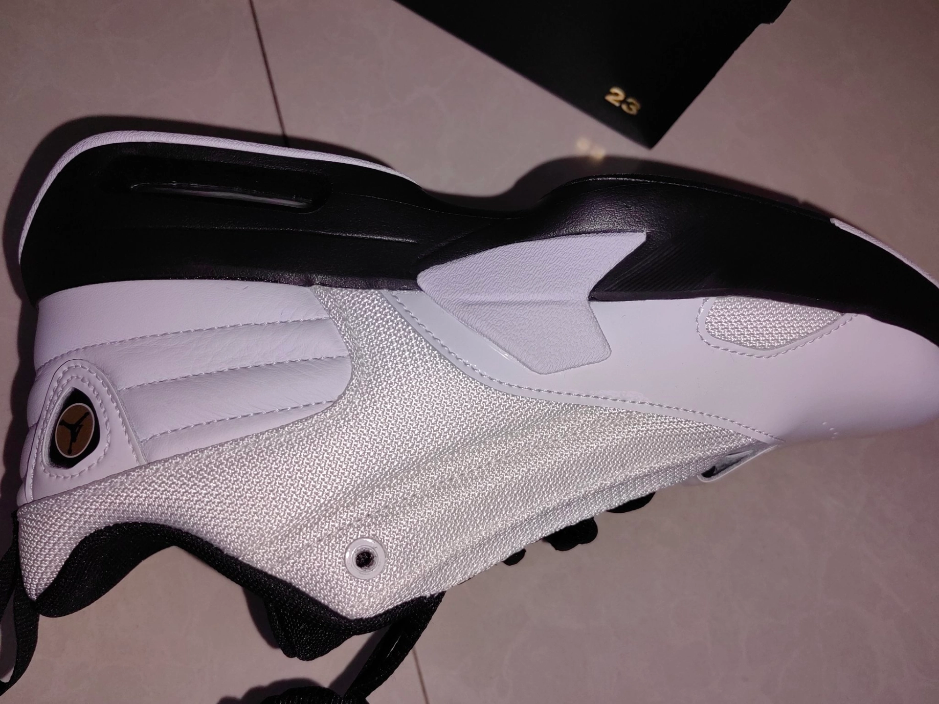 custom review-Jordan Max Aura 6 Нижняя юбка Устойчивая к истиранию Низкий Топ Кэжуал Мужской Белый