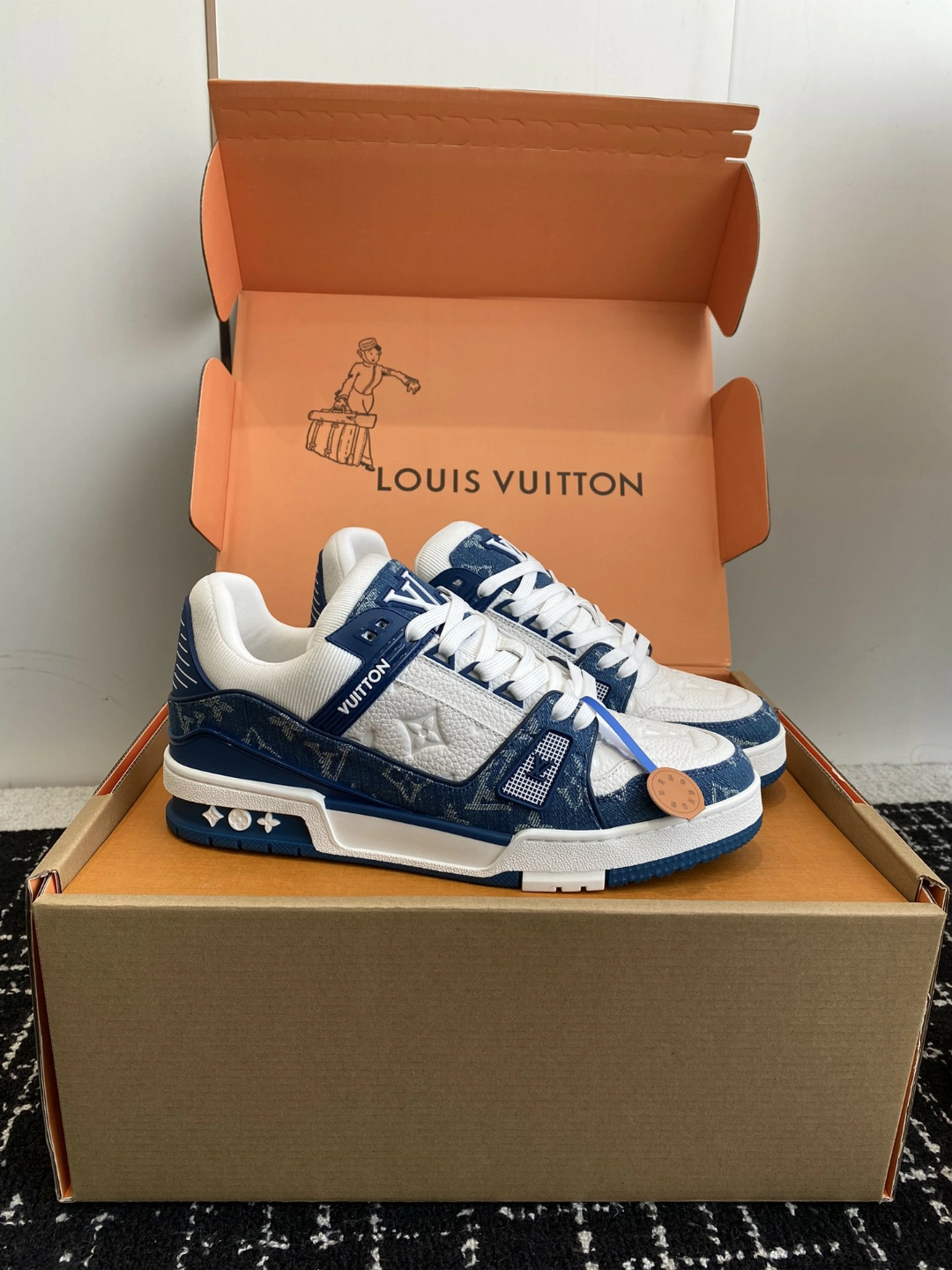 520表一表白 #lv运动鞋 #lv路易威登鞋子 #lv空军联名 #真的很爱lv了