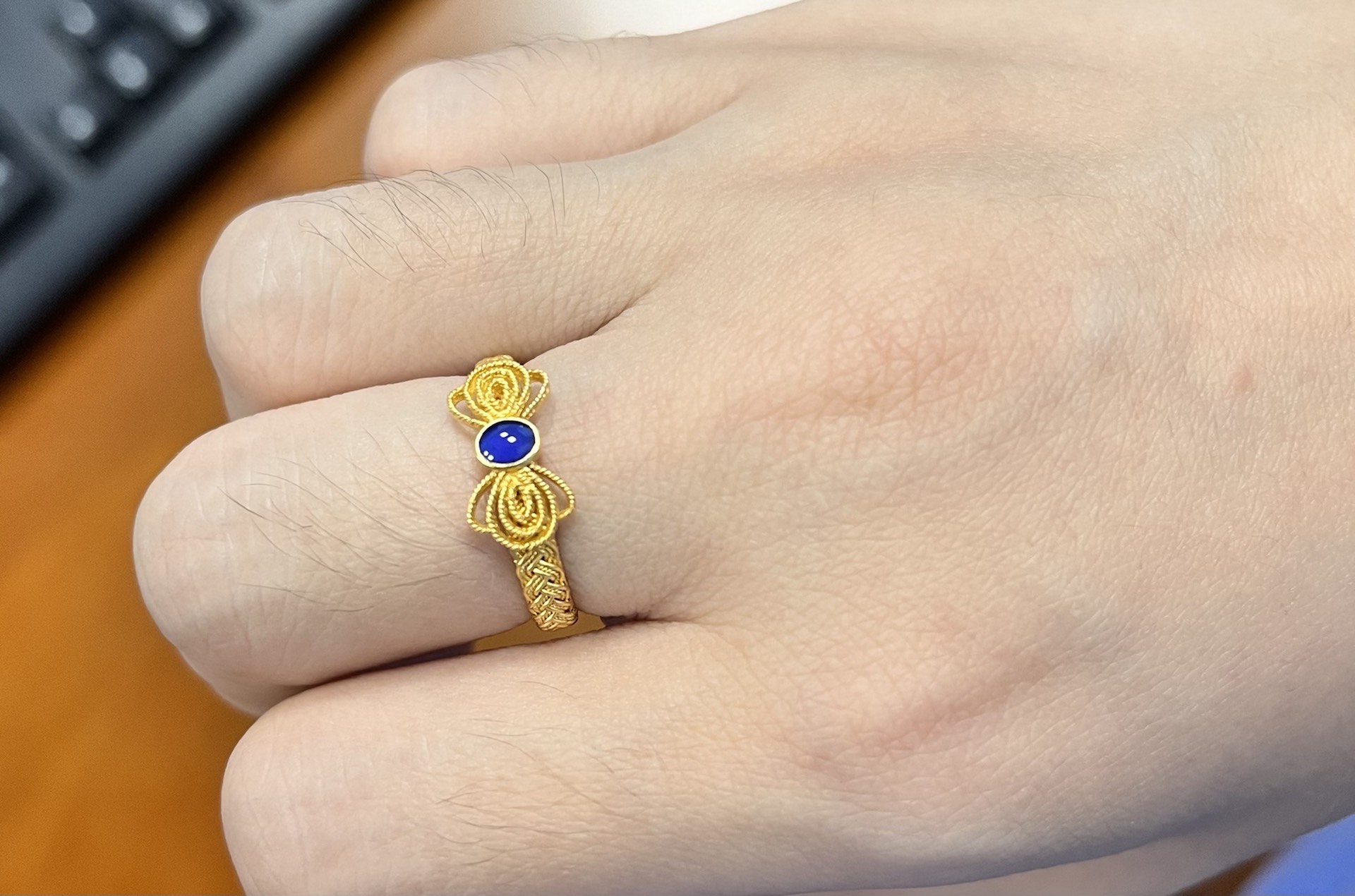 曼卡龙在逃公主花丝戒指