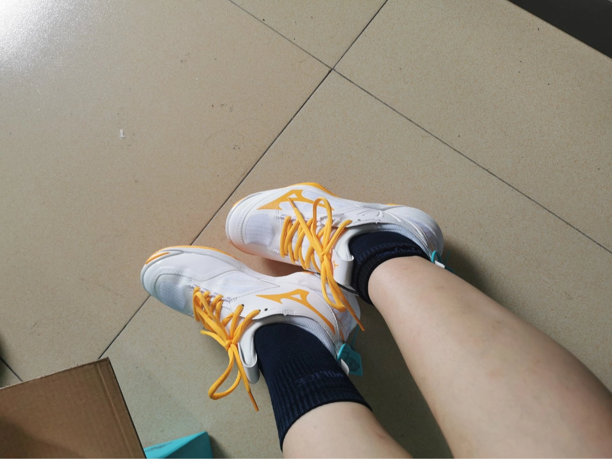 custom review-Mizuno Momentum Wave 2 Амортизаторы Шок Устойчивость к Сцеплению Устойчивость к Износу Низкий Топ Тренировочные Кроссовки Унисекс Белый Желтый