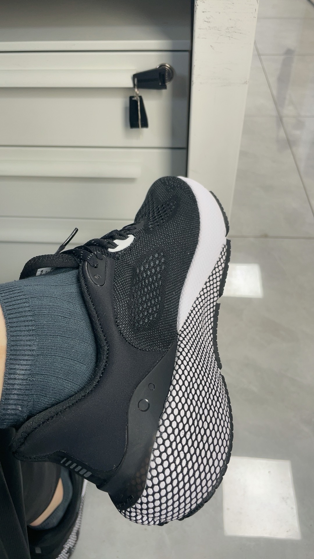 custom review-Under Armour HOVR Machina 3 Амортизация и Дышащая Низкая Обувь для Беговых Дистанций Мужская Черная