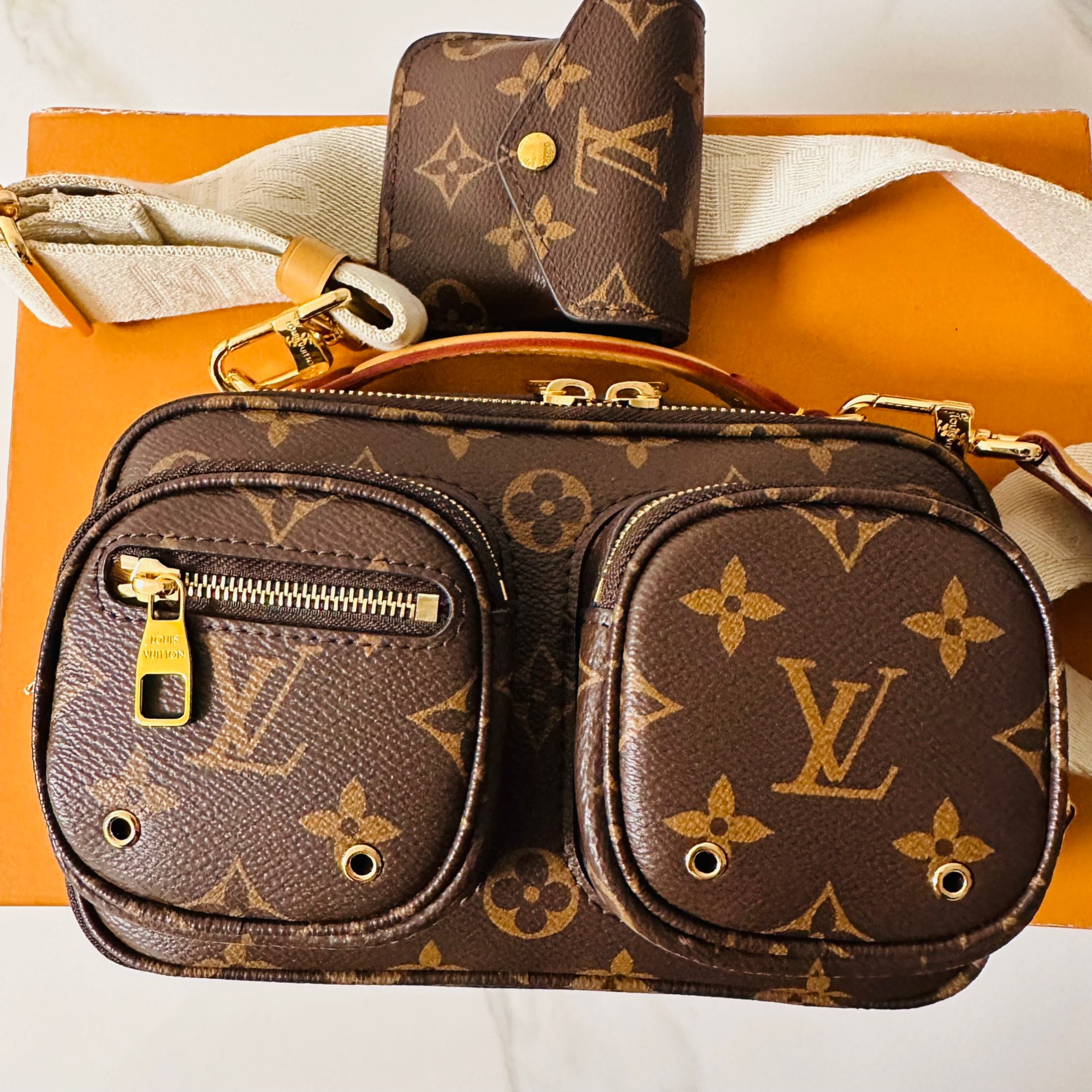 Реплики магазин часов-Louis_Vuitton сумка для фото