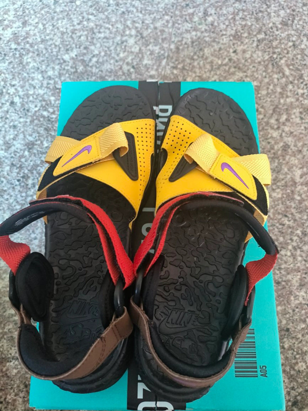 custom review-Nike ACG Deschutz Пляжные сандалии Унисекс Желтый Черный