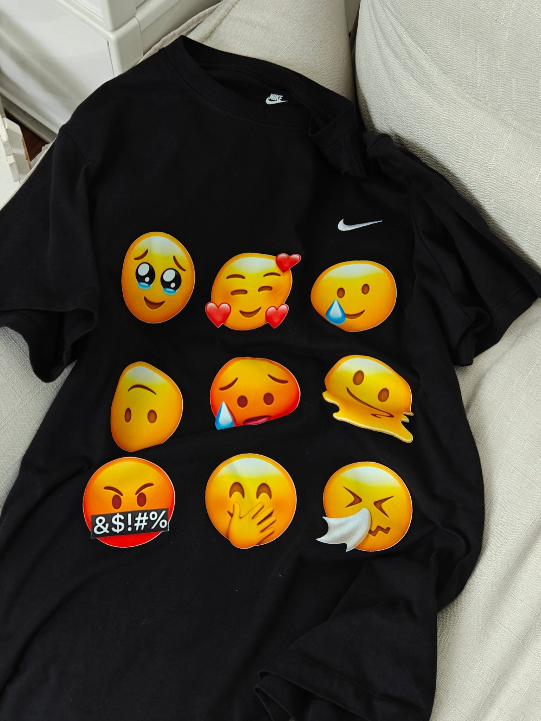 每天选一个emoji挂在脸上