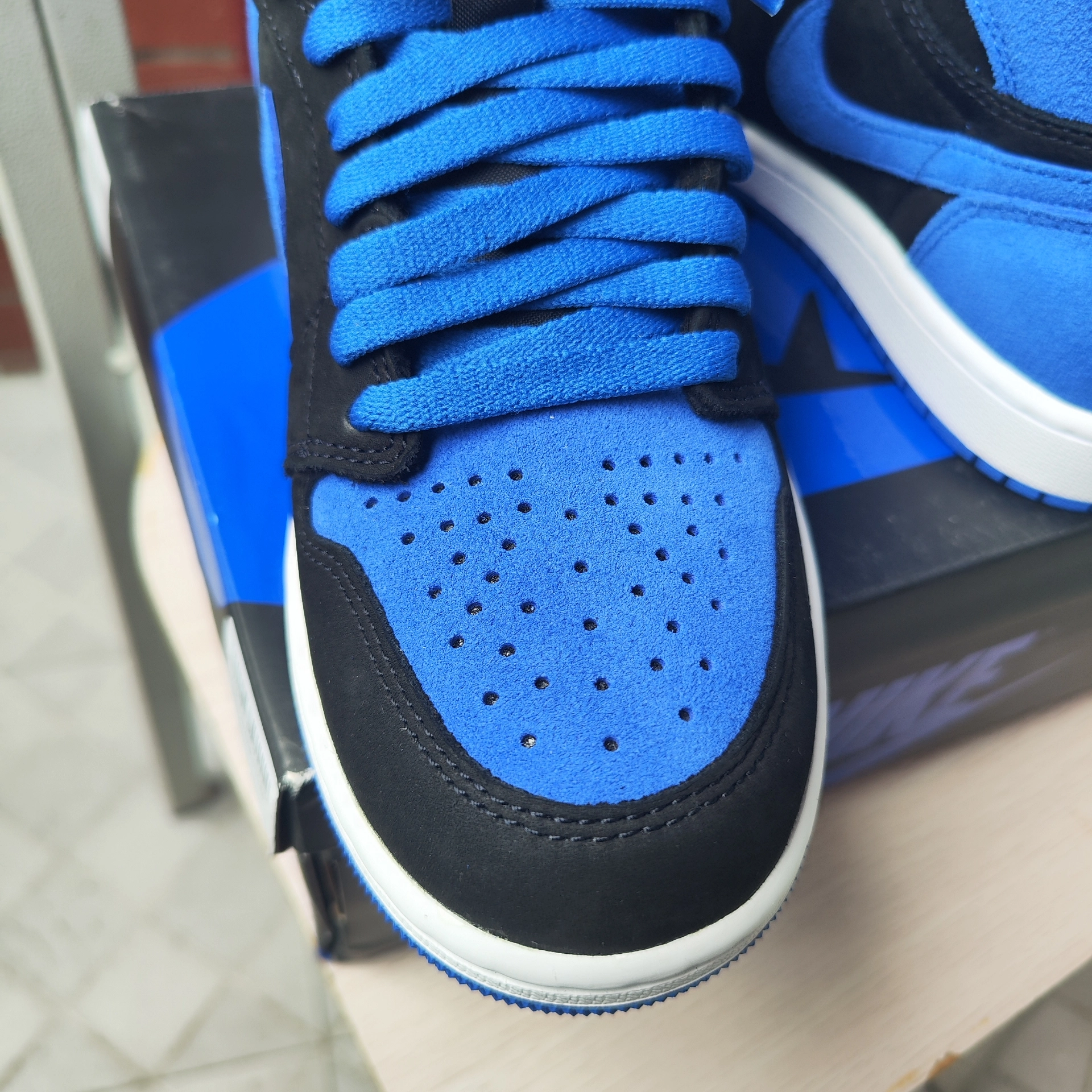 custom review-Jordan 1 Retro High Og Royal Reimagined